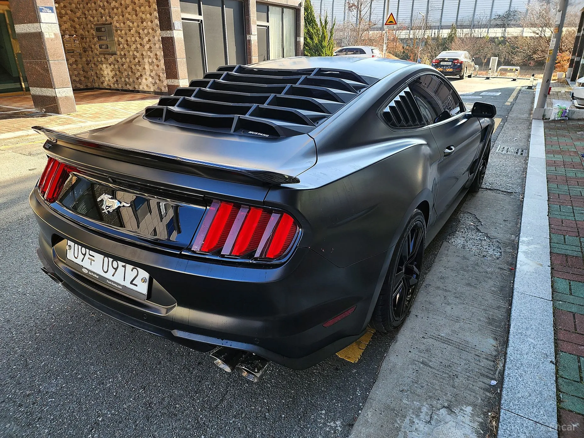 Ford Mustang превью 7