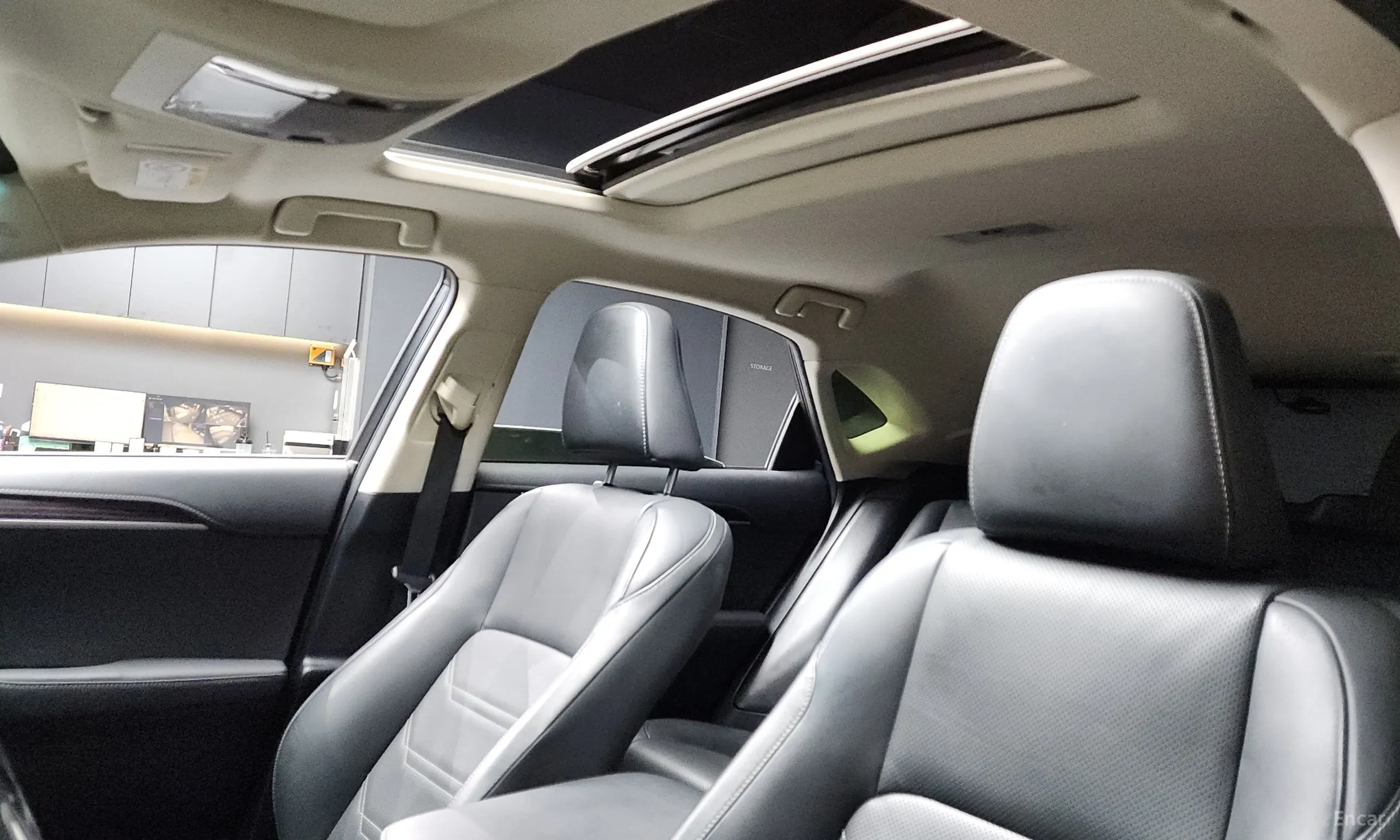 Lexus NX300h превью 18