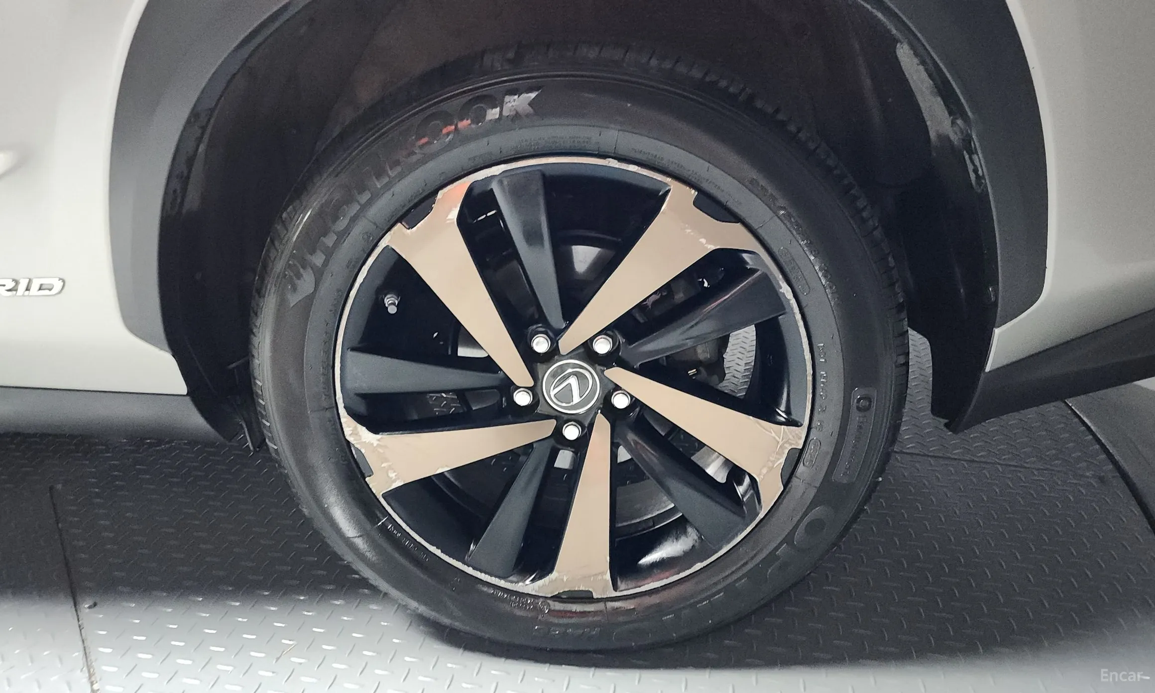 Lexus NX300h превью 5