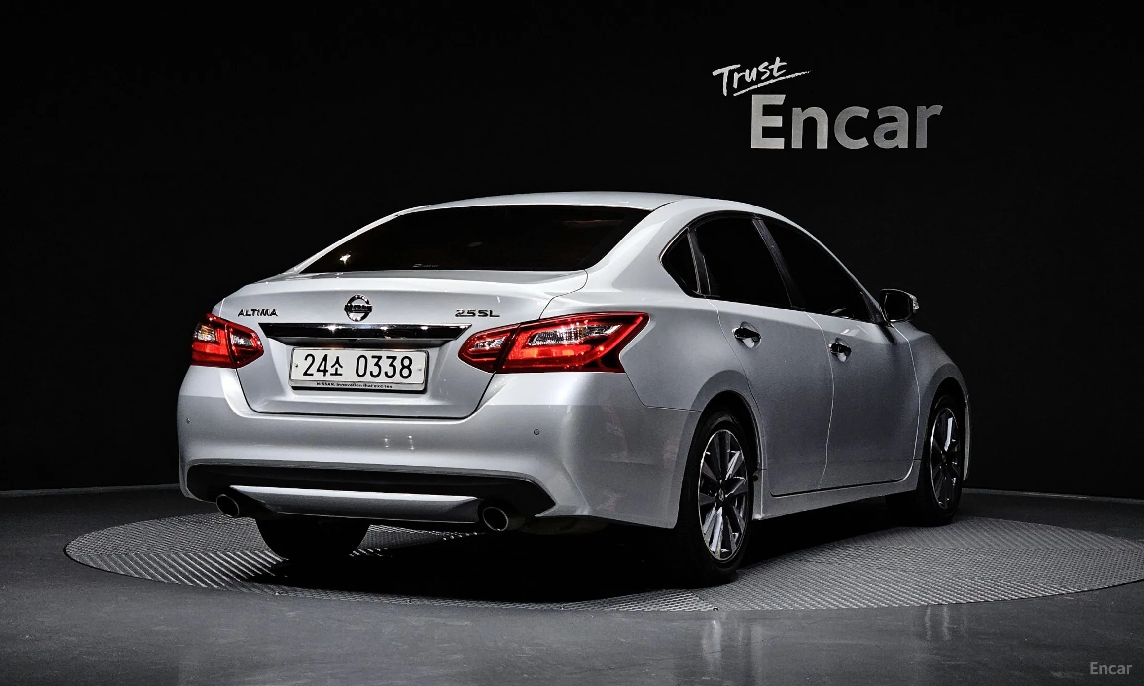 Nissan Altima превью 2