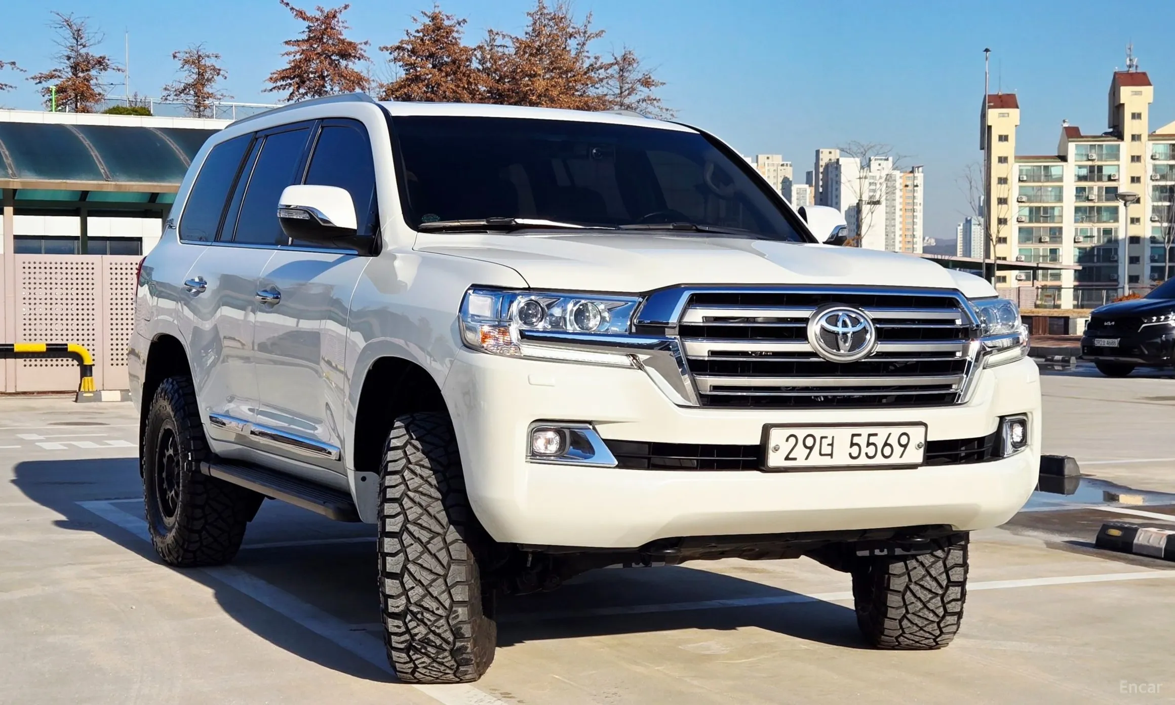 Toyota Land Cruiser превью 6