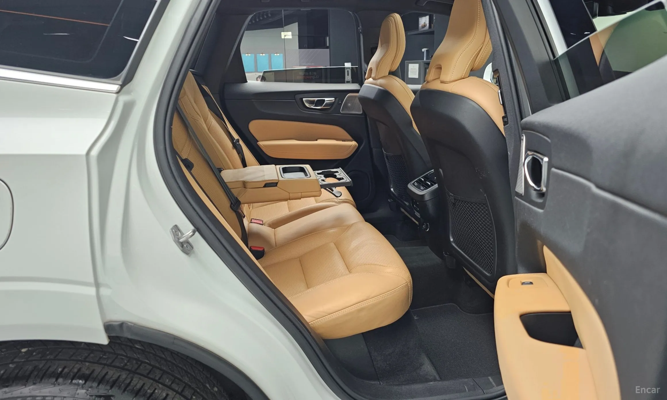 Volvo XC60 Gen 2 превью 12