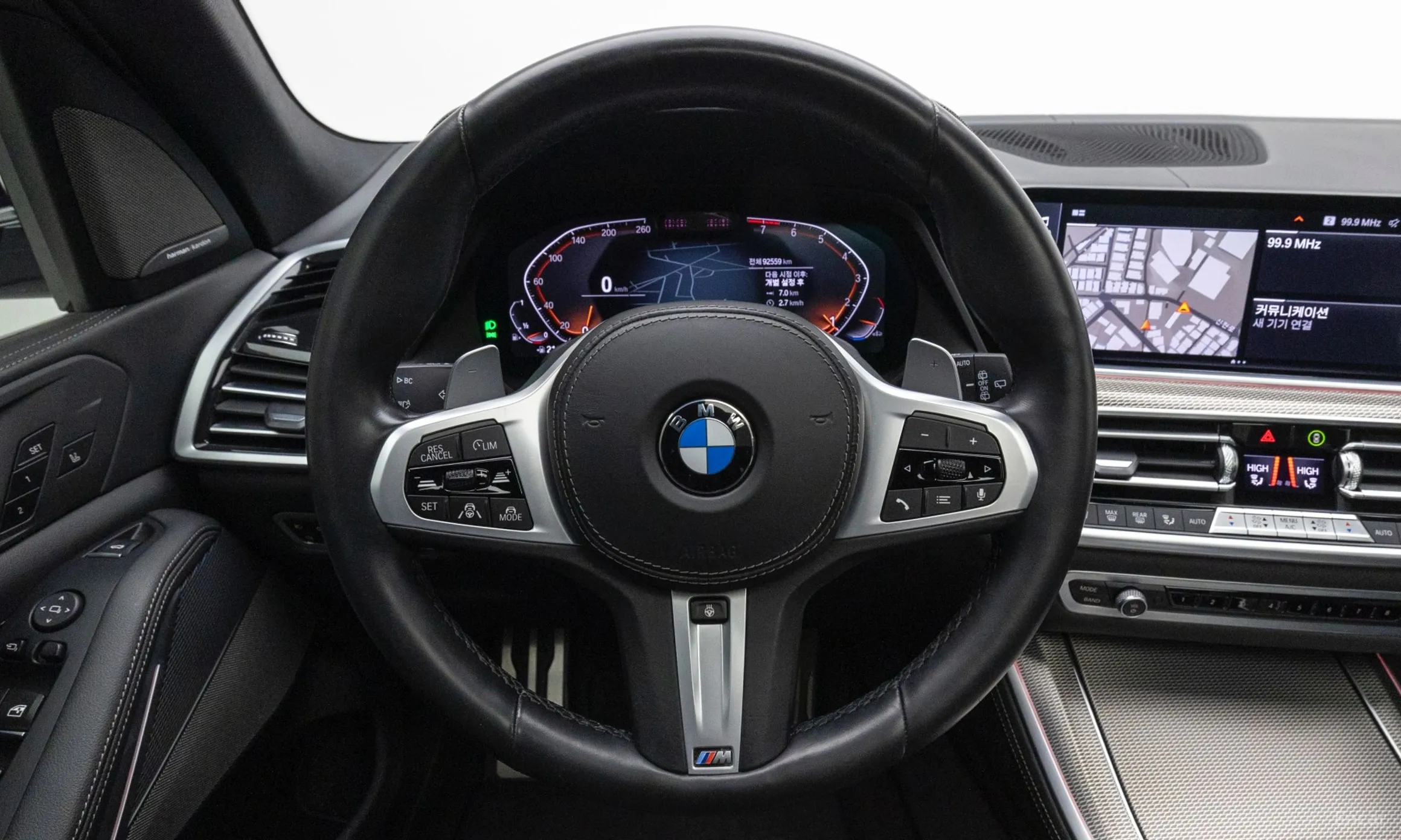 BMW X5 (G05) превью 14