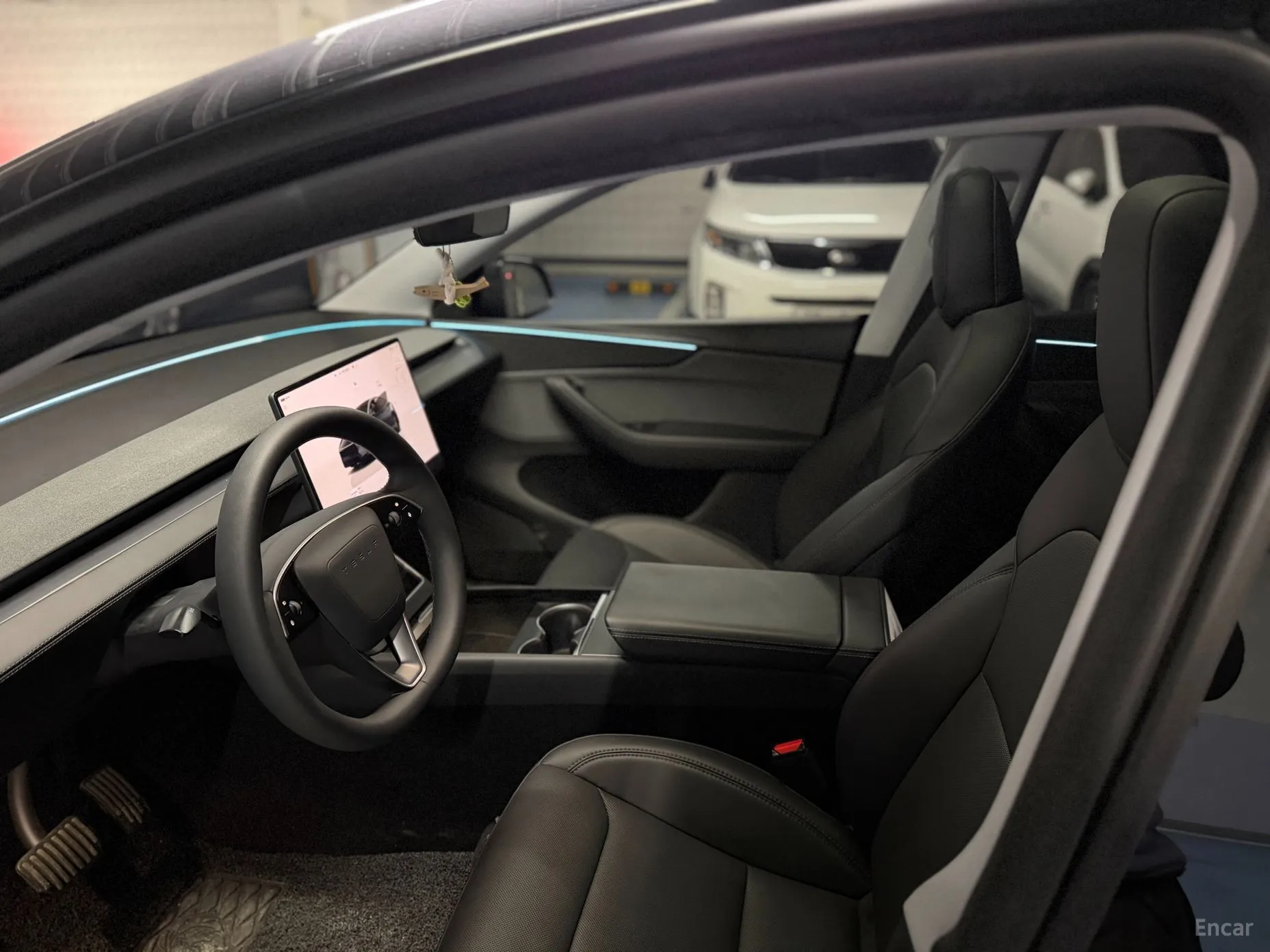 Tesla Model Y превью 13