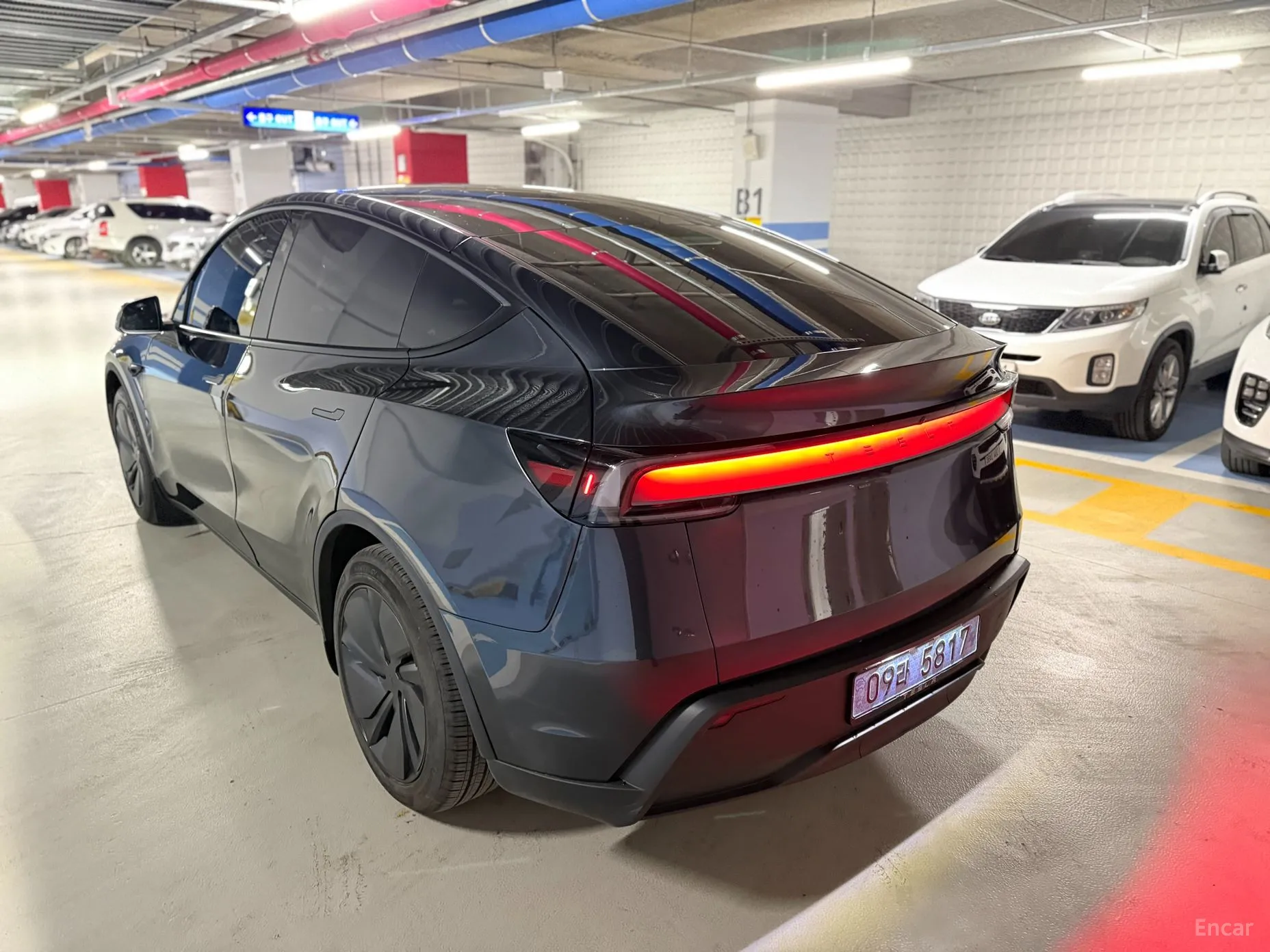 Tesla Model Y превью 7