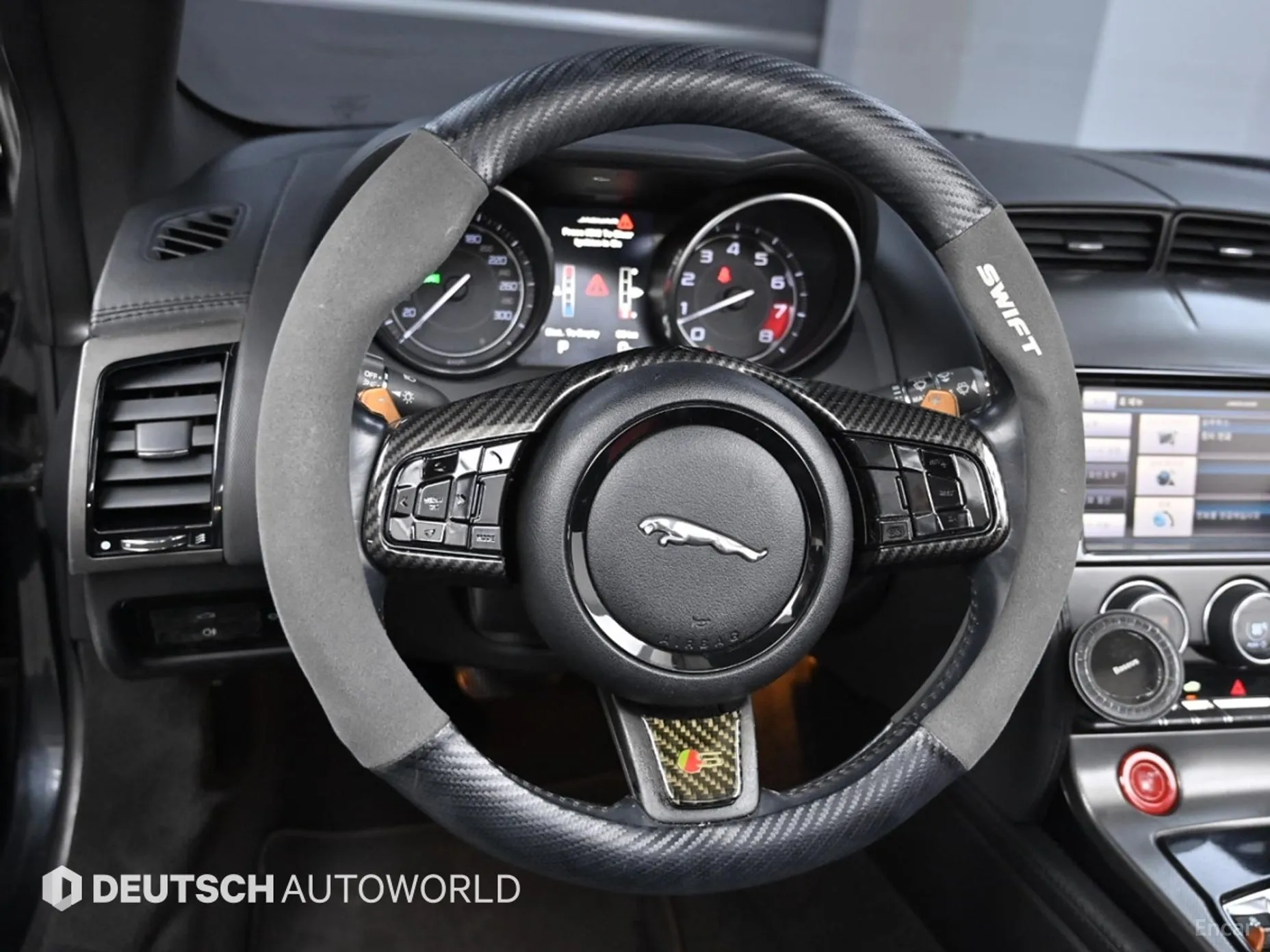 Jaguar F-TYPE превью 13