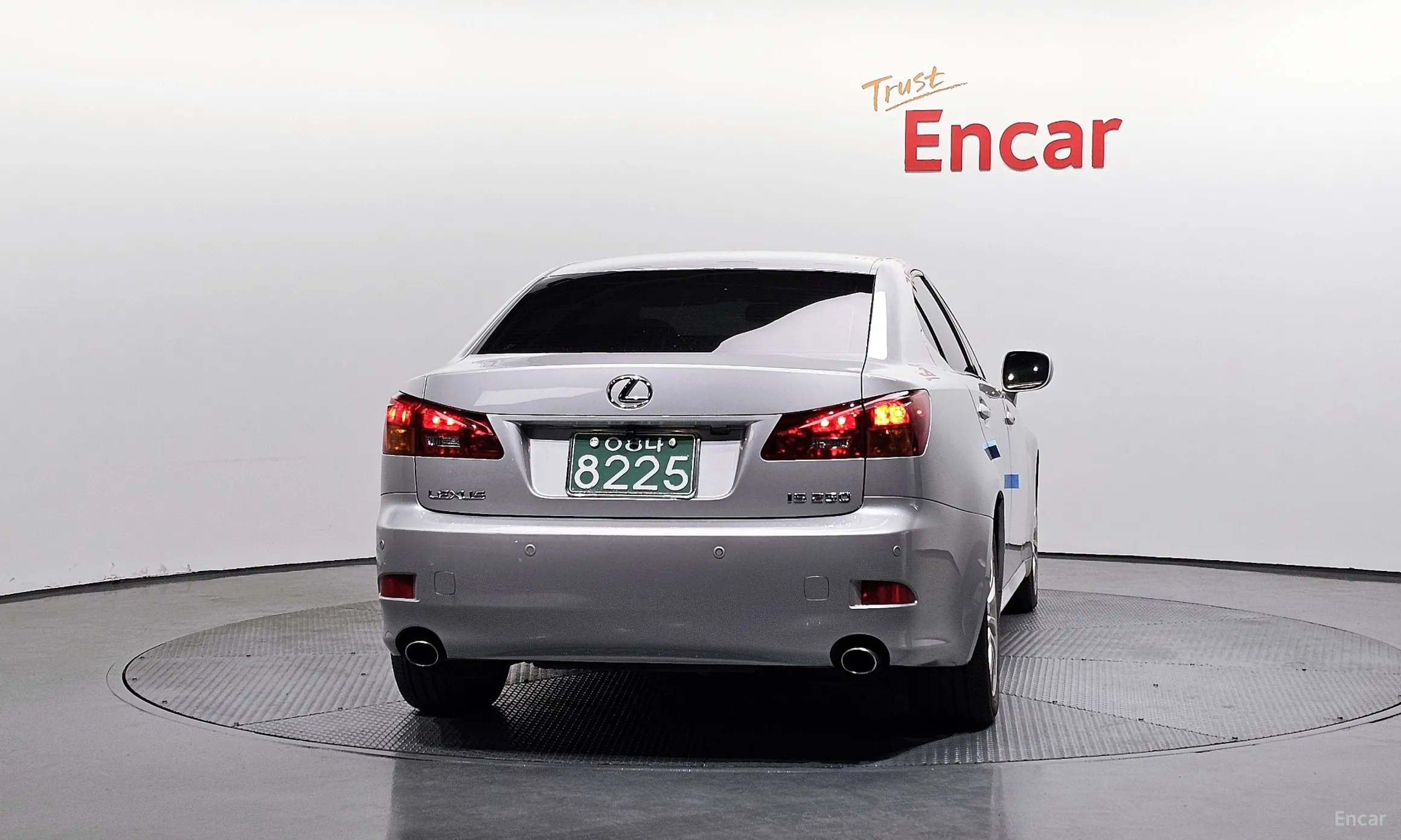 Lexus IS250 превью 4