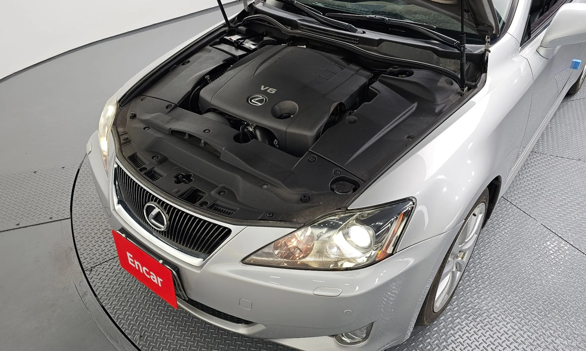 Lexus IS250 превью 6