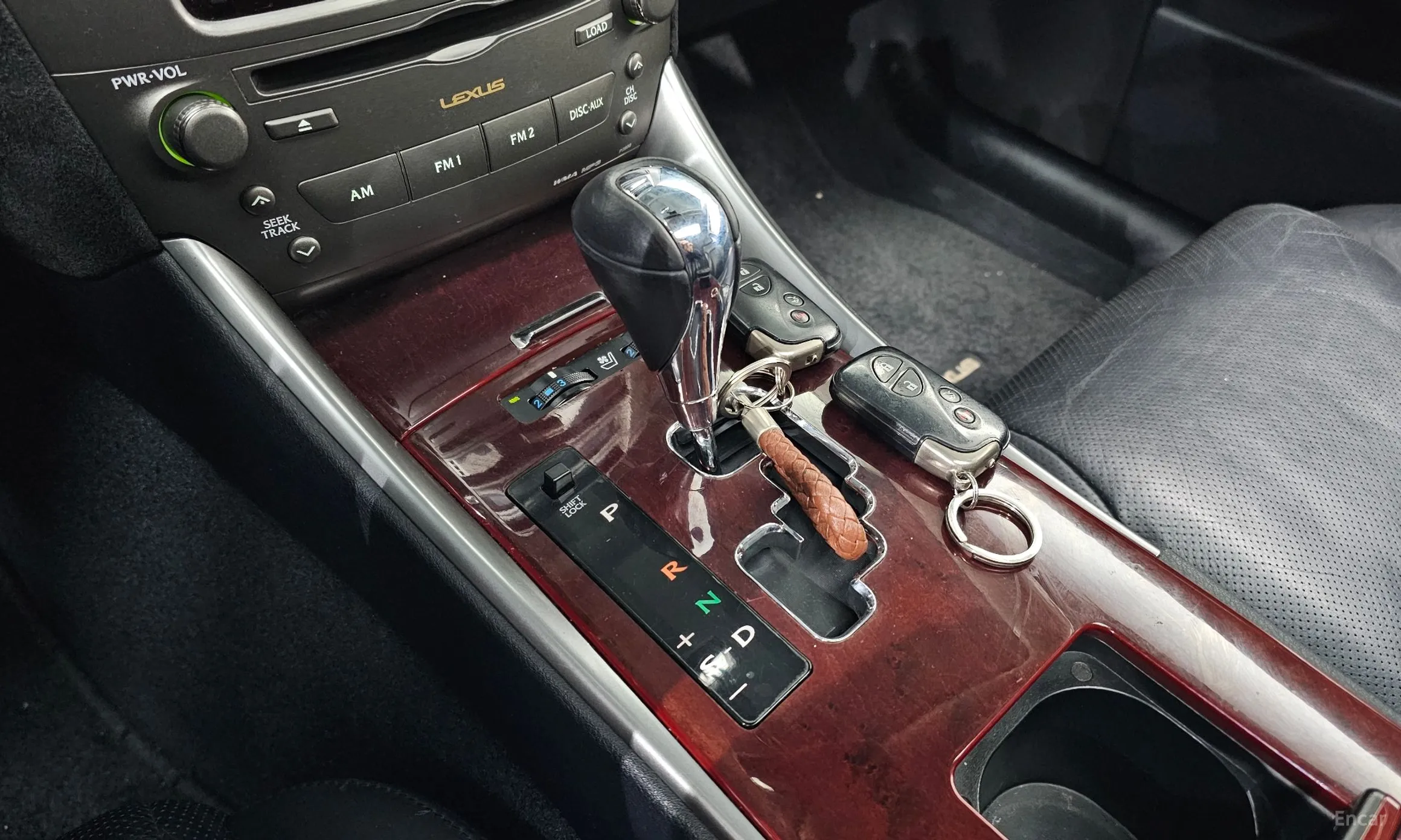 Lexus IS250 превью 9