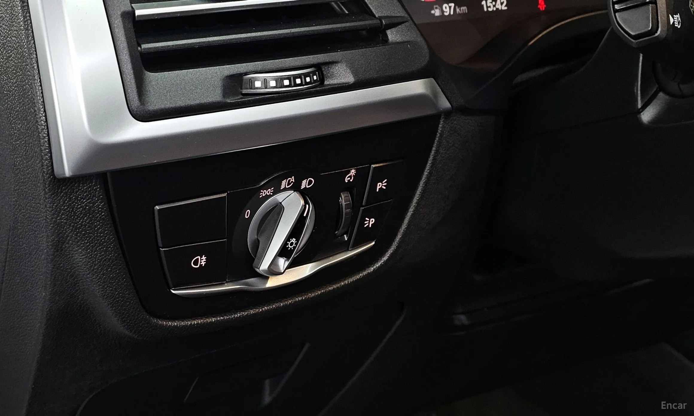 BMW X3 (G01) превью 16