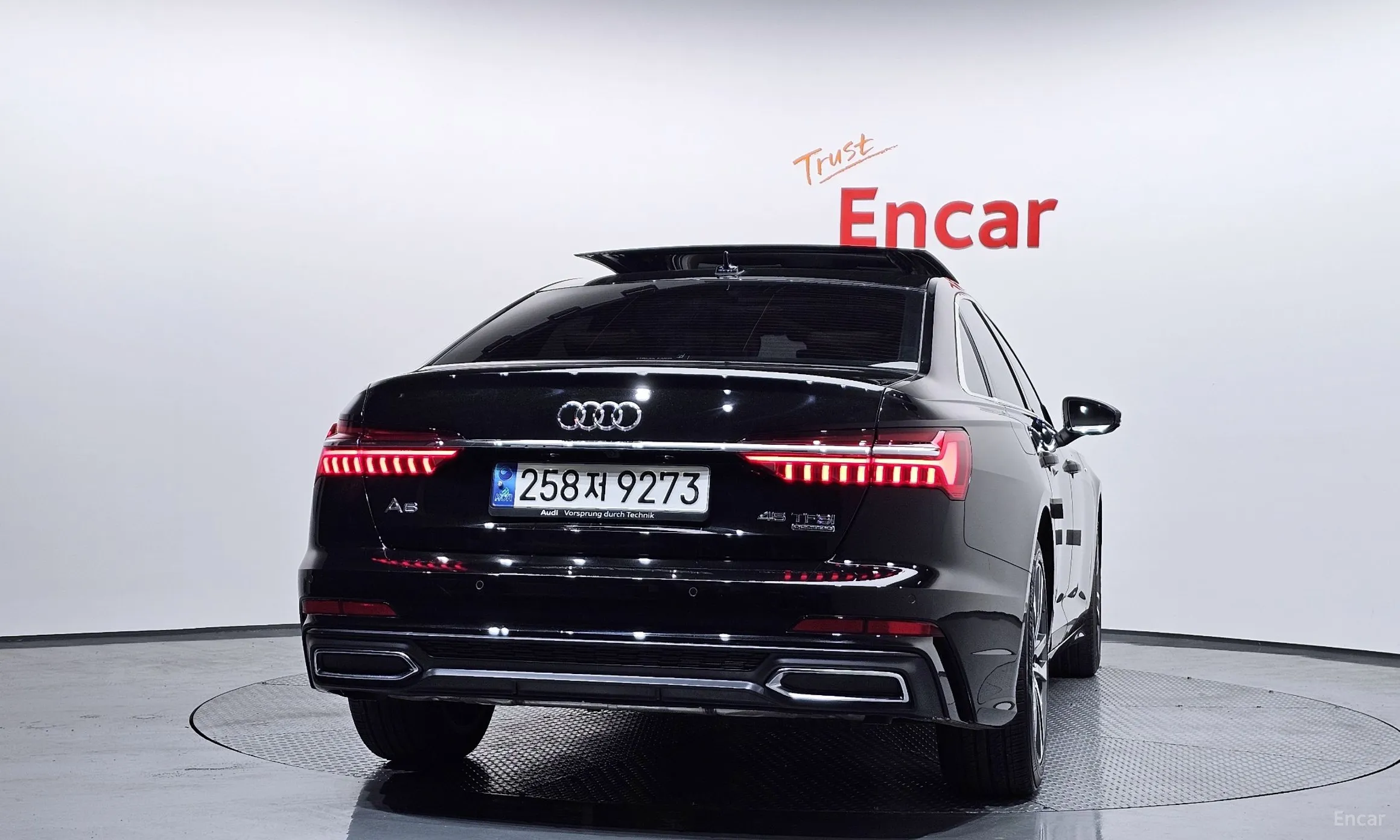 Audi A6 (C8) превью 4