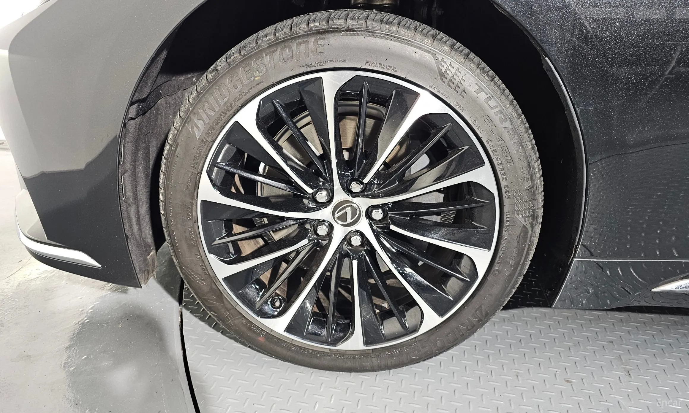 Lexus LS500 5th Generation превью 5