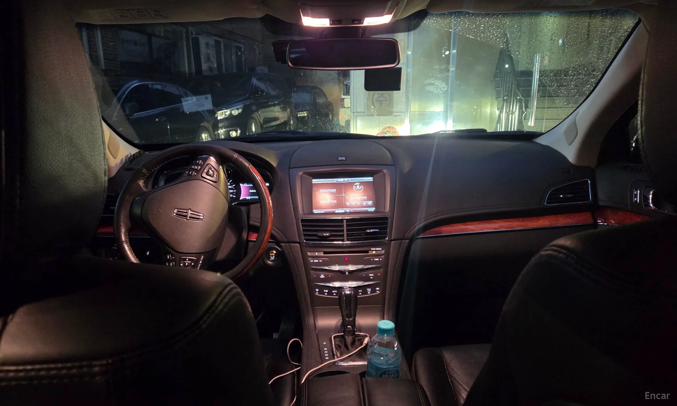 Lincoln MKT превью 10