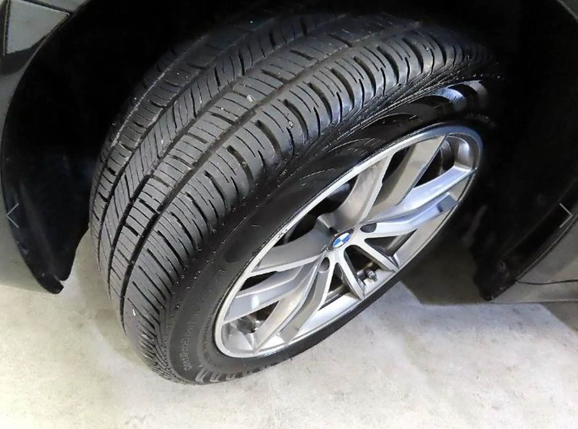 BMW 5 Series (G30) превью 20