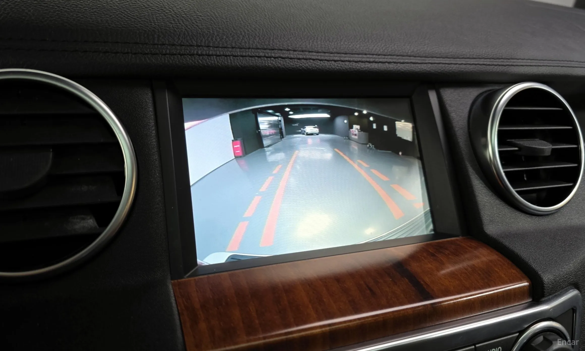 Land Rover Discovery 4 превью 15