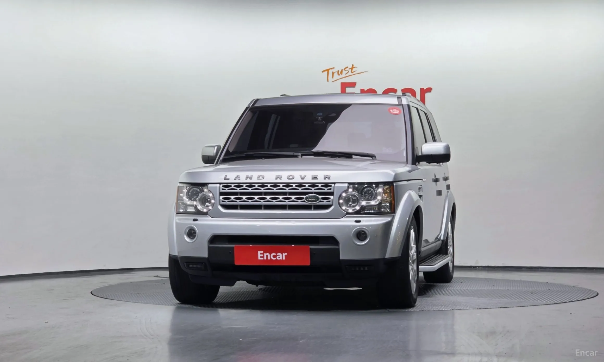 Land Rover Discovery 4 превью 3