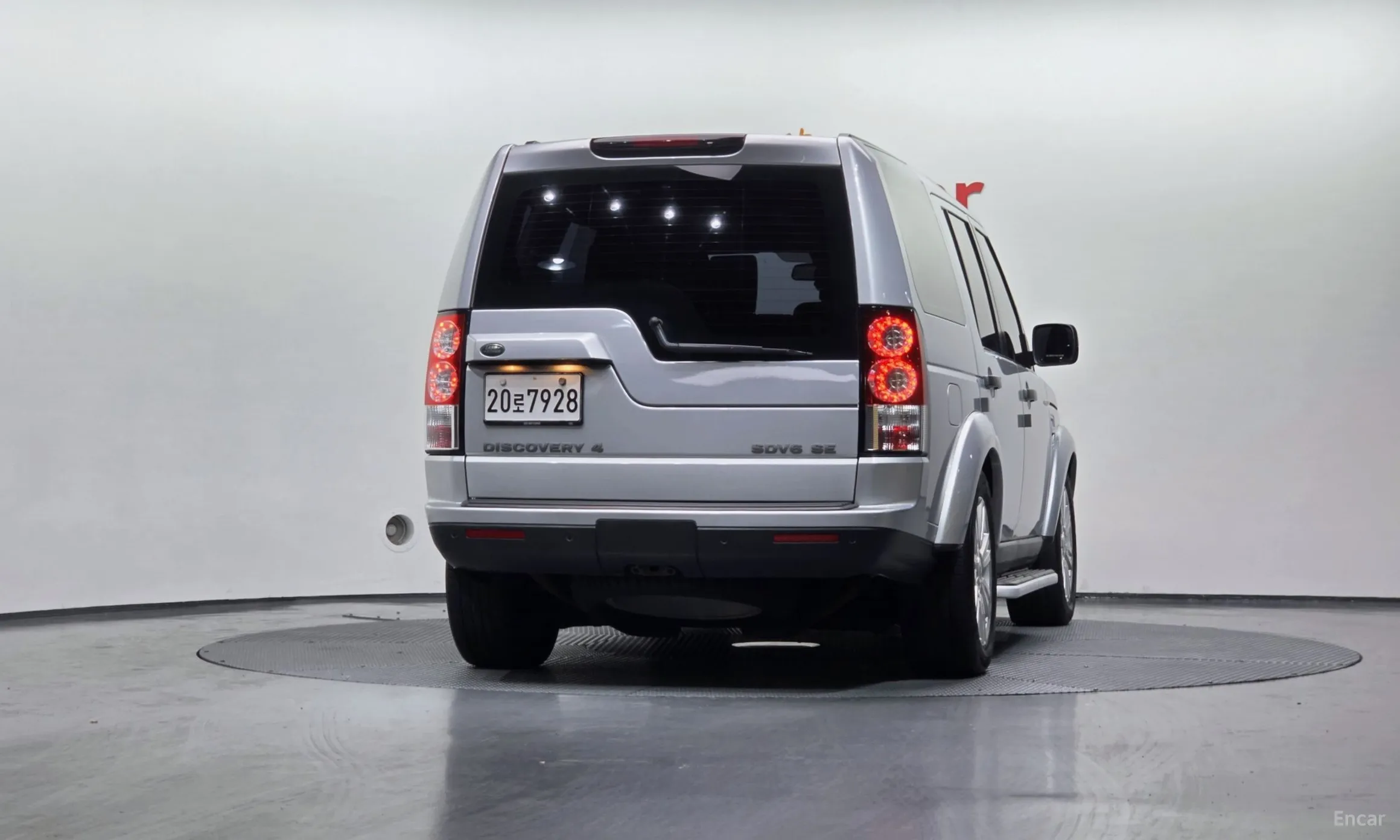 Land Rover Discovery 4 превью 4