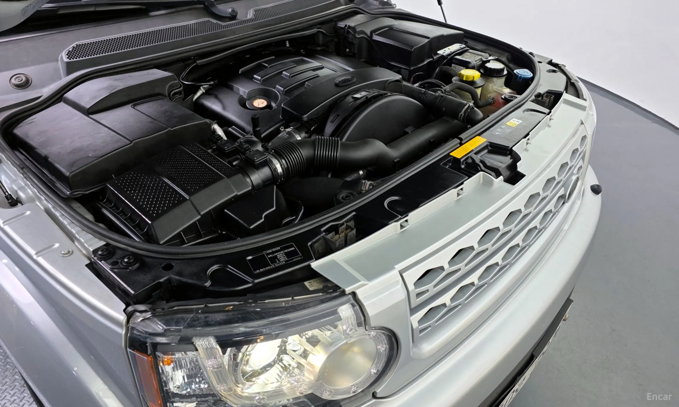 Land Rover Discovery 4 превью 6