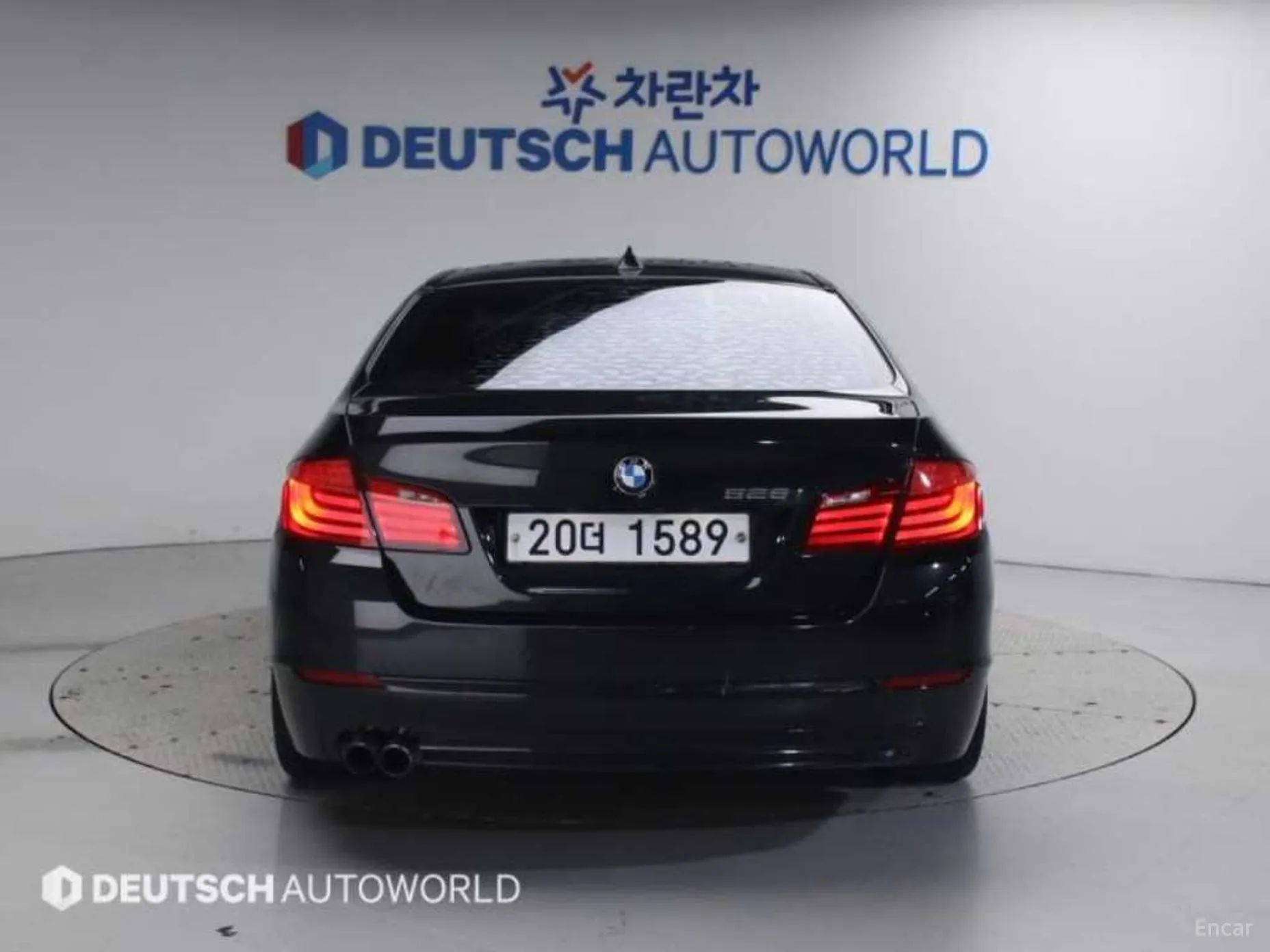 BMW 5 Series (F10) превью 4