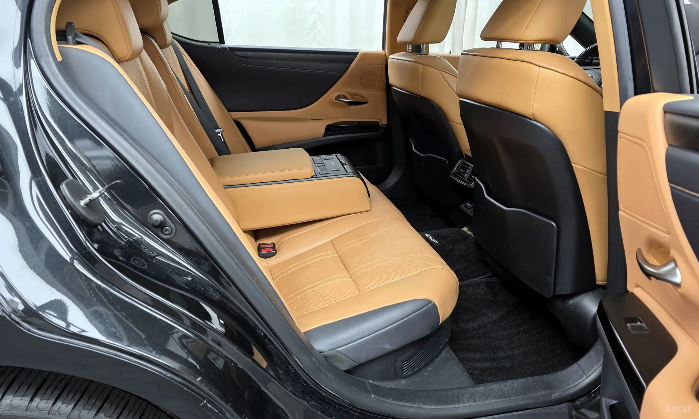 Lexus ES300h 7th Generation превью 12