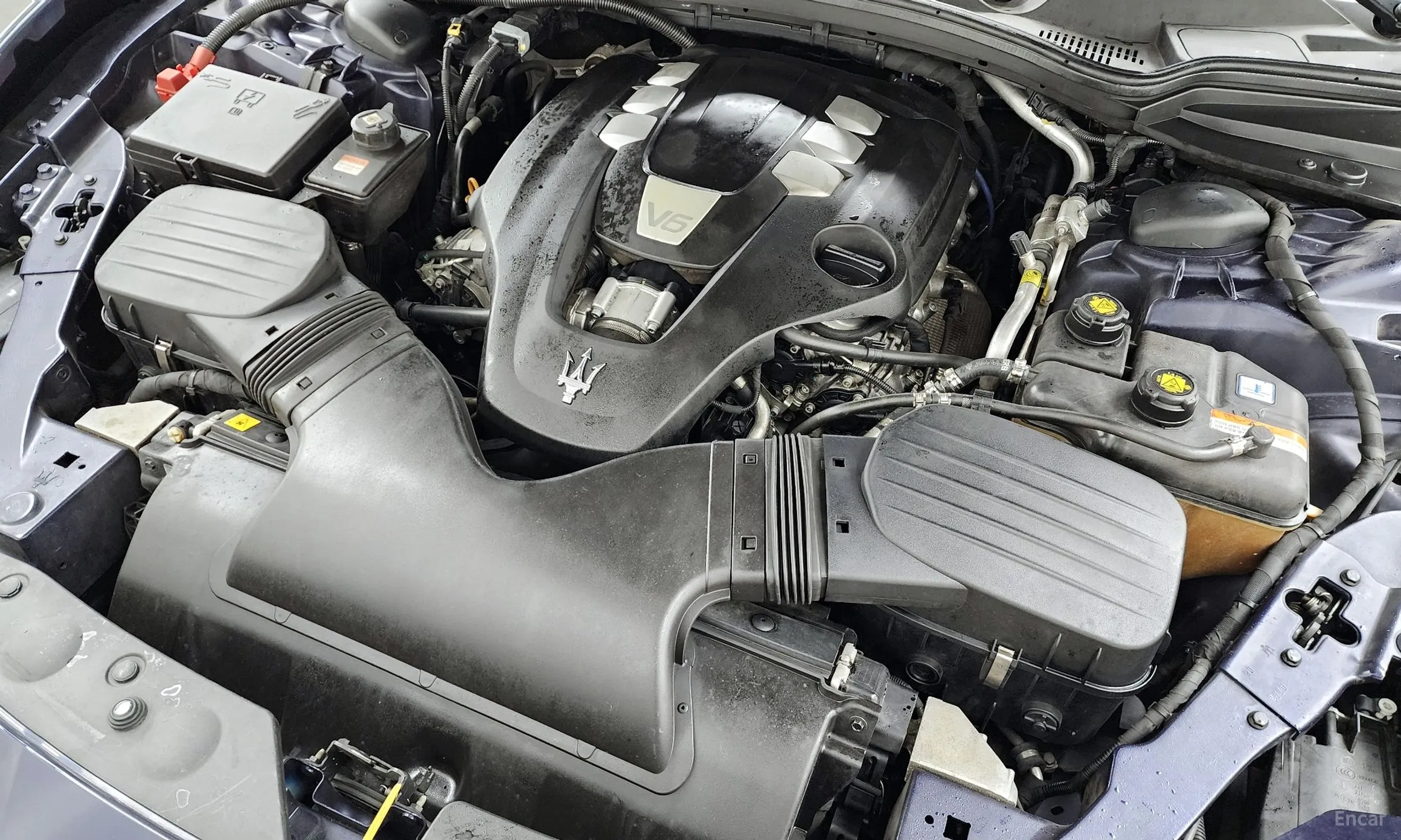 Maserati Ghibli превью 6