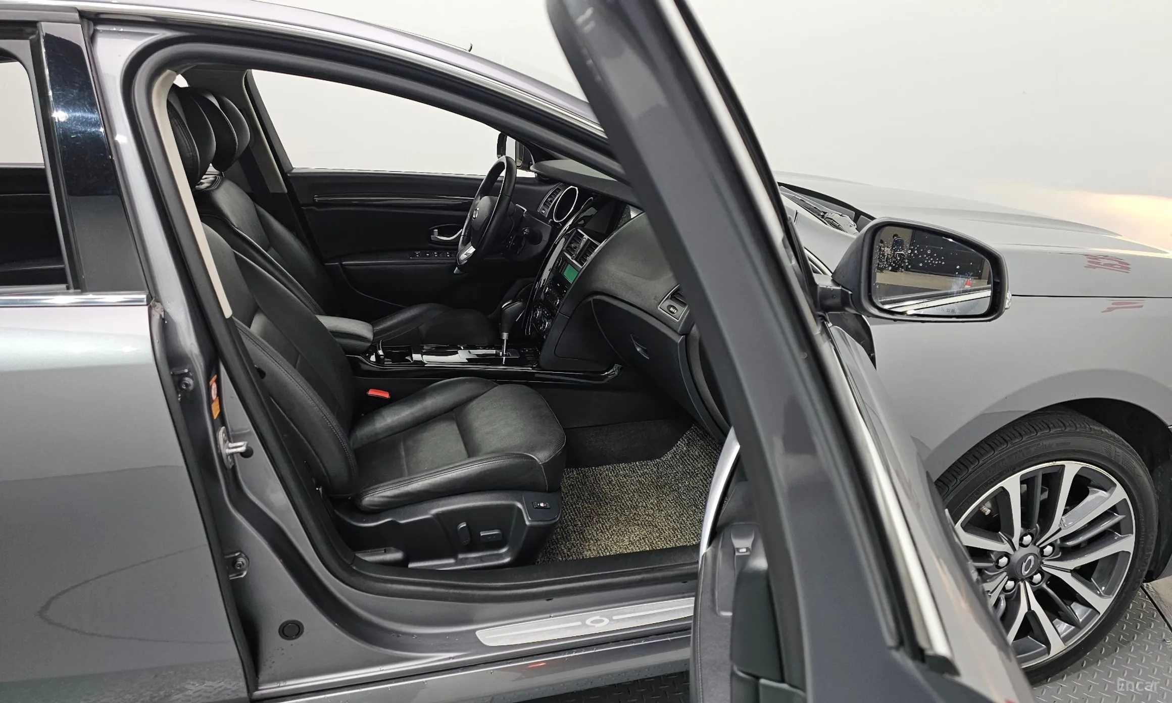 Renault Korea (Samsung) SM7 превью 11