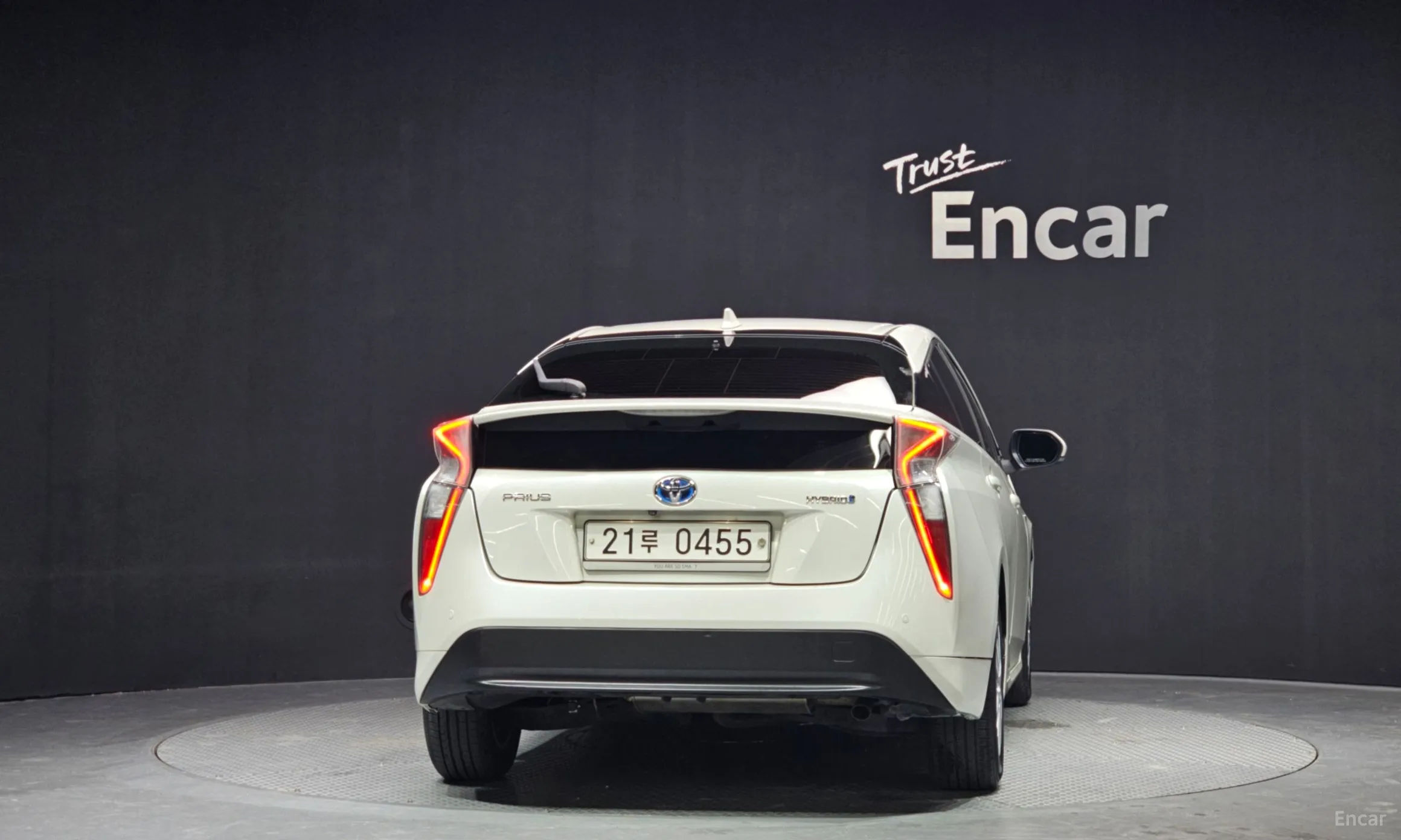 Toyota Prius 4th Generation превью 4