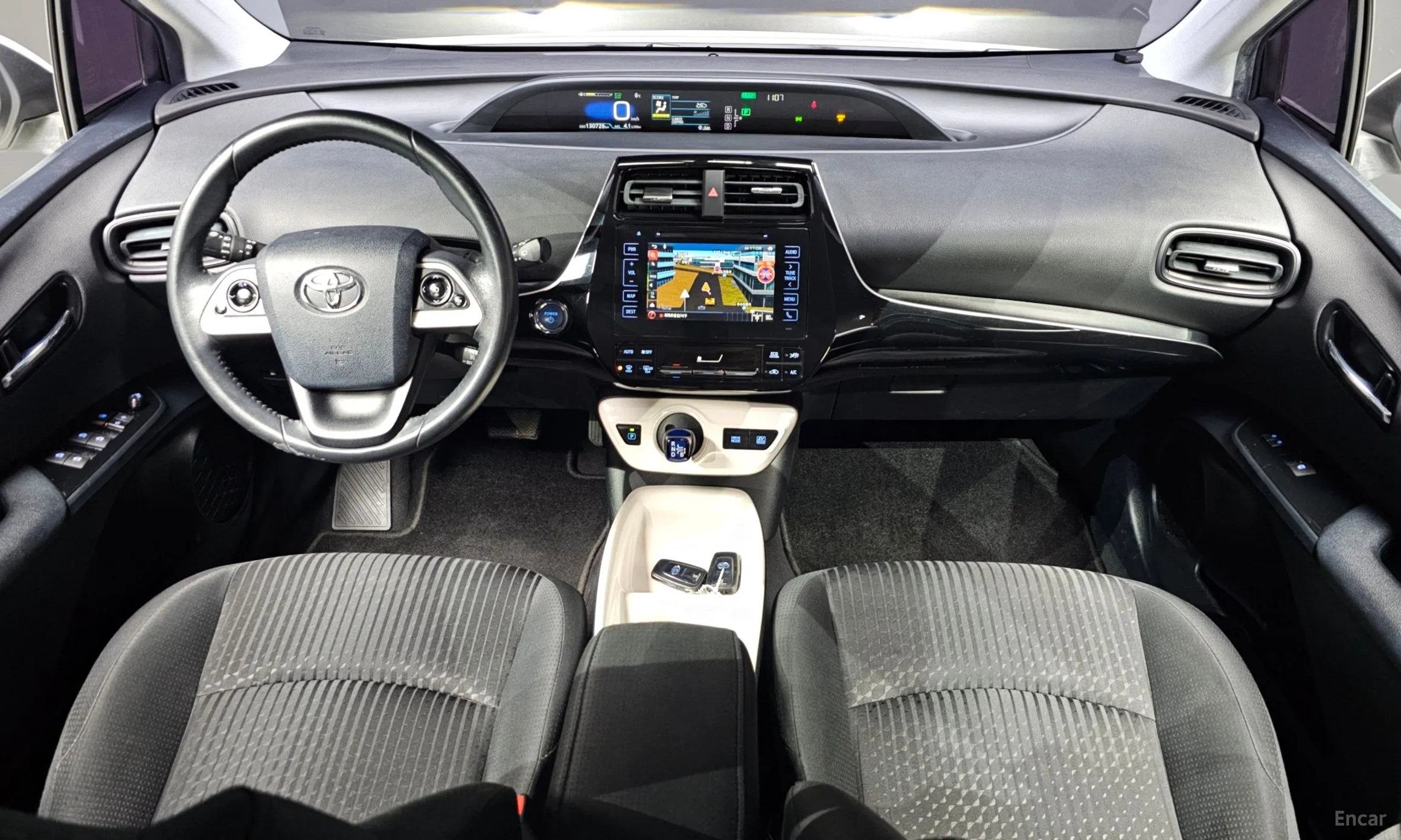 Toyota Prius 4th Generation превью 7