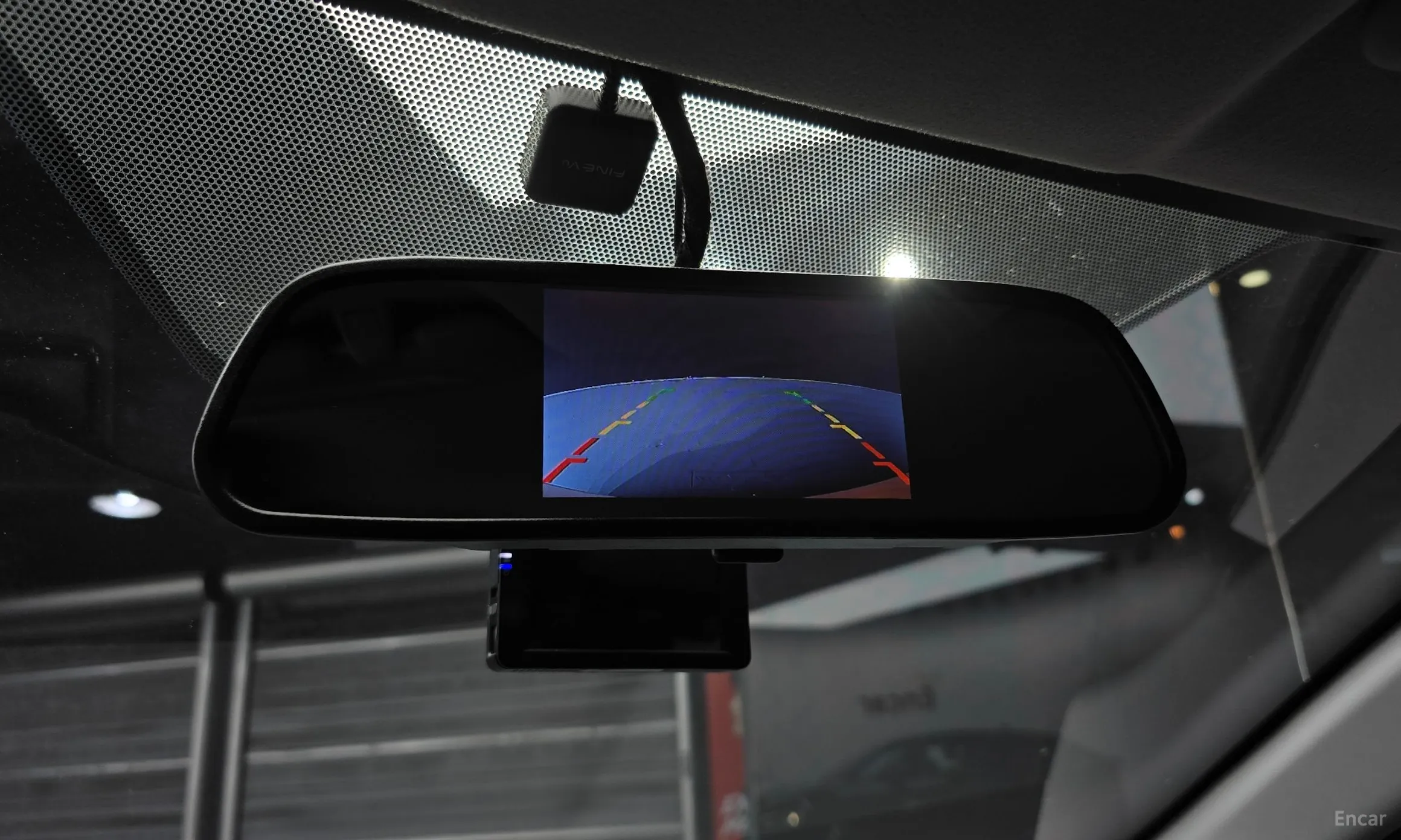 Toyota Prius C превью 15
