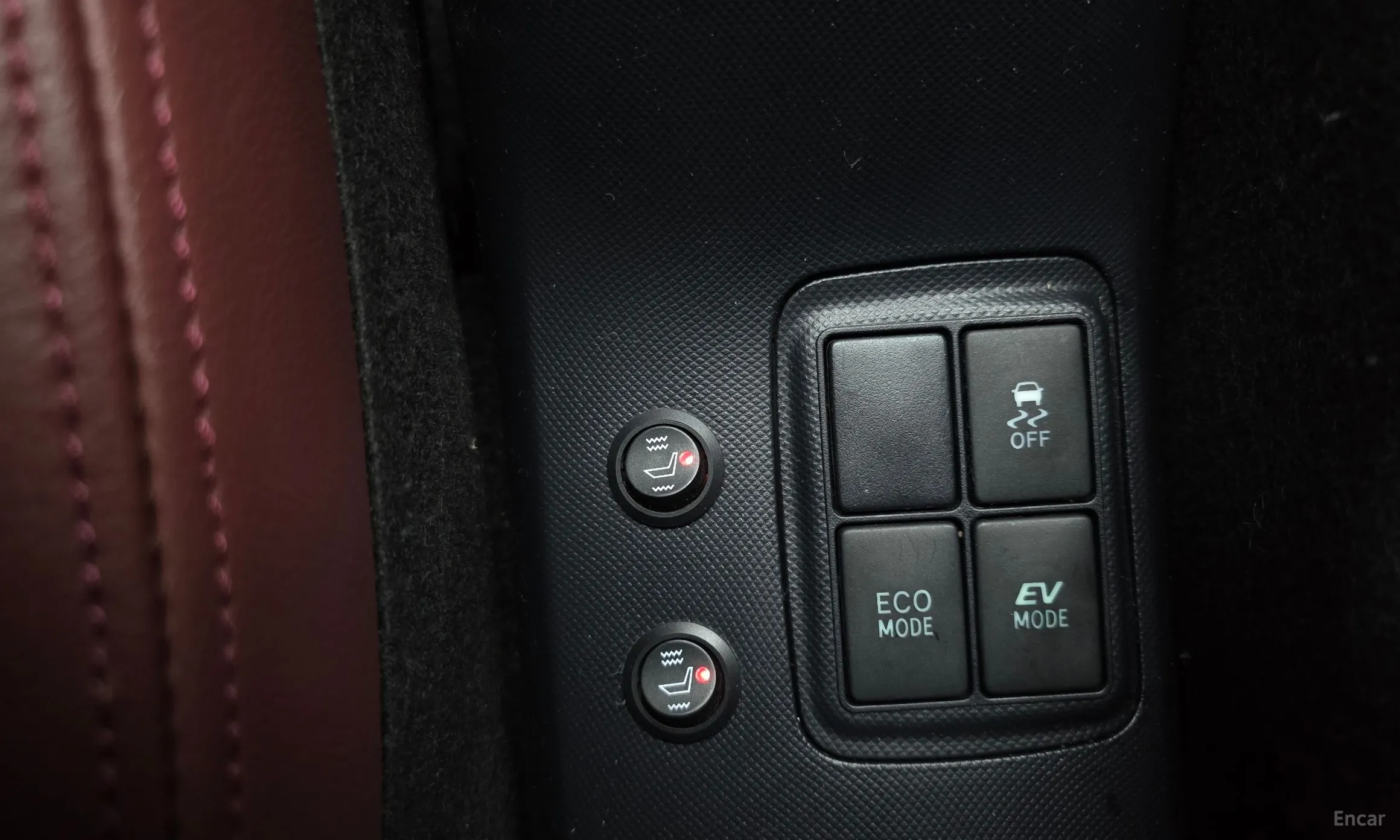 Toyota Prius C превью 18