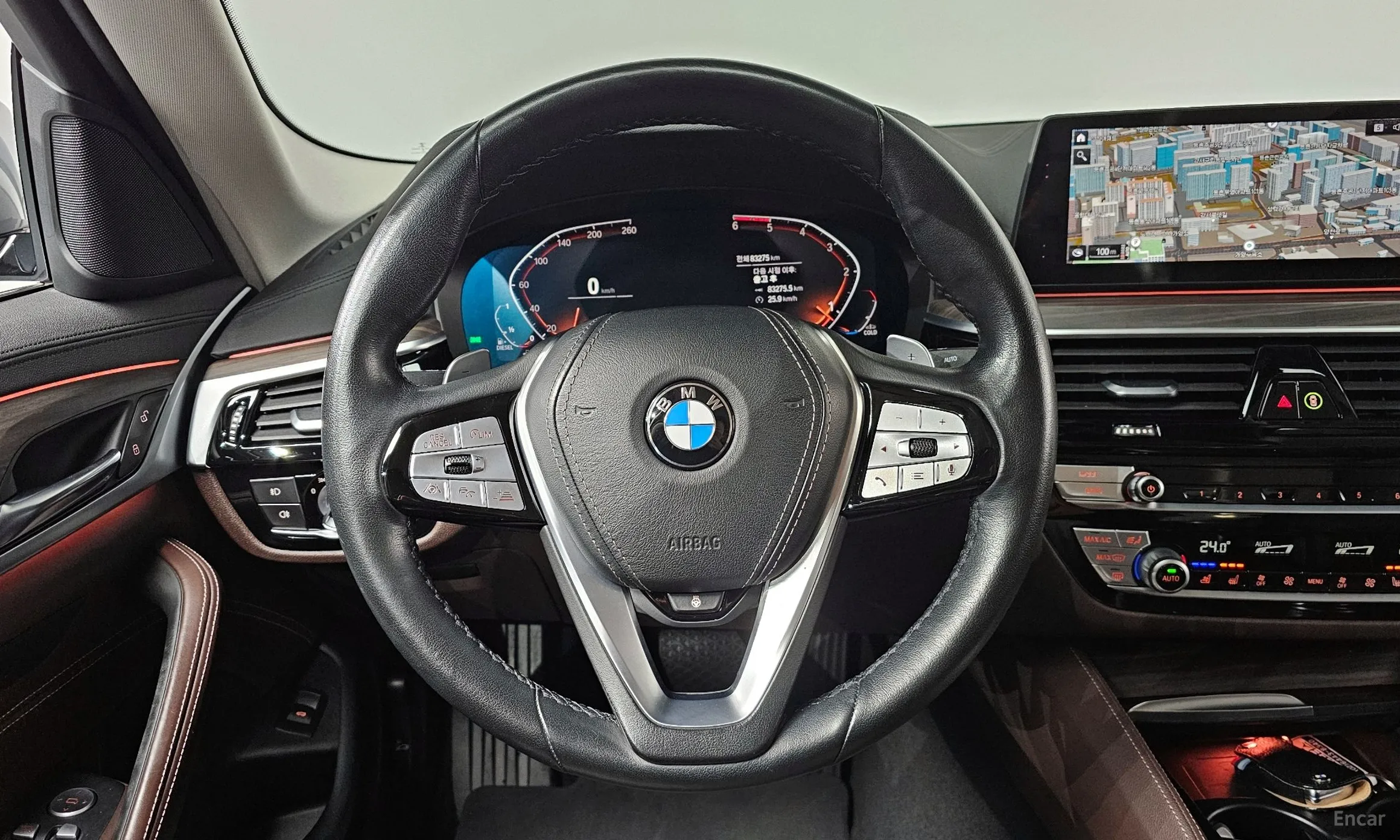 BMW 5 Series (G30) превью 13