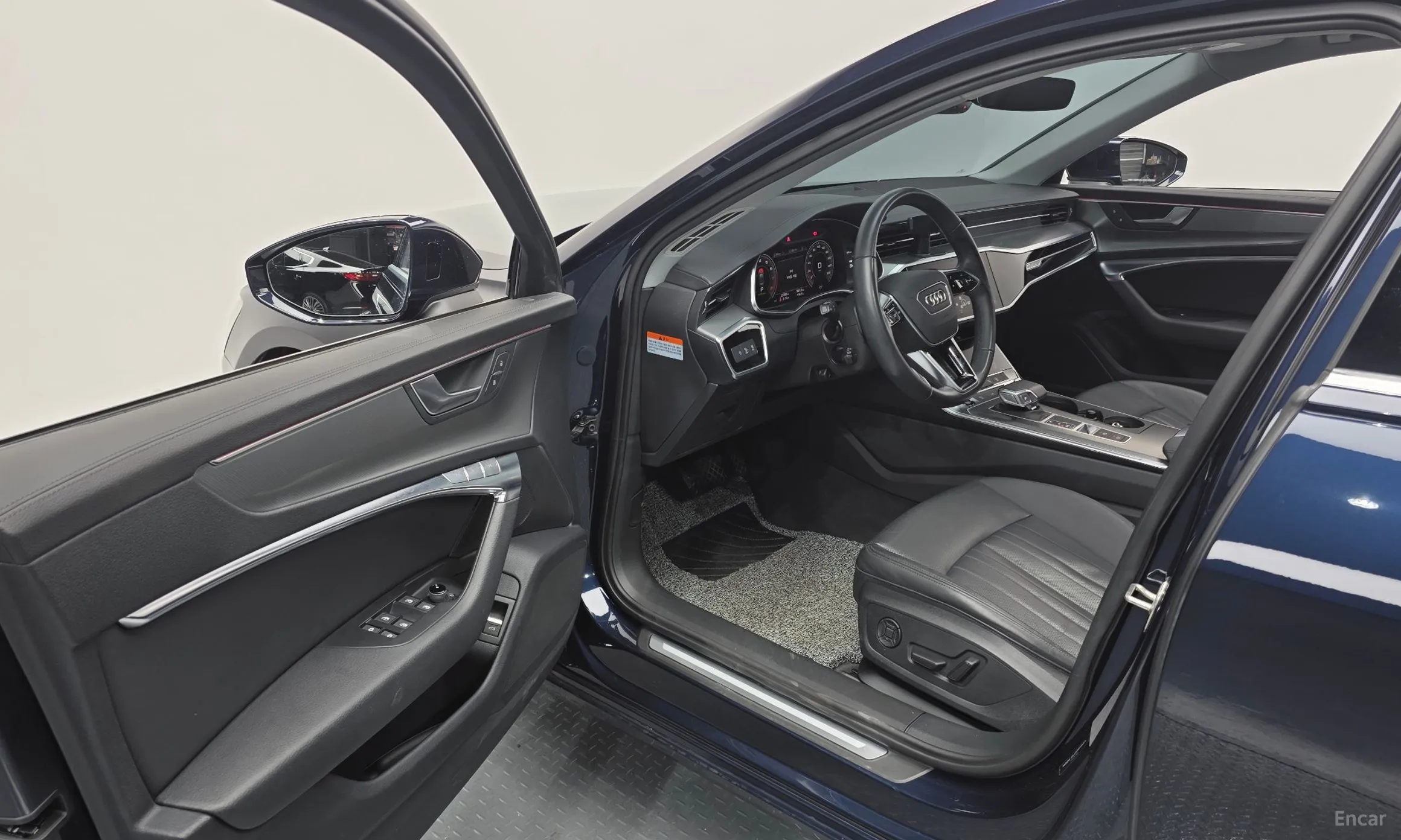 Audi A6 (C8) превью 11
