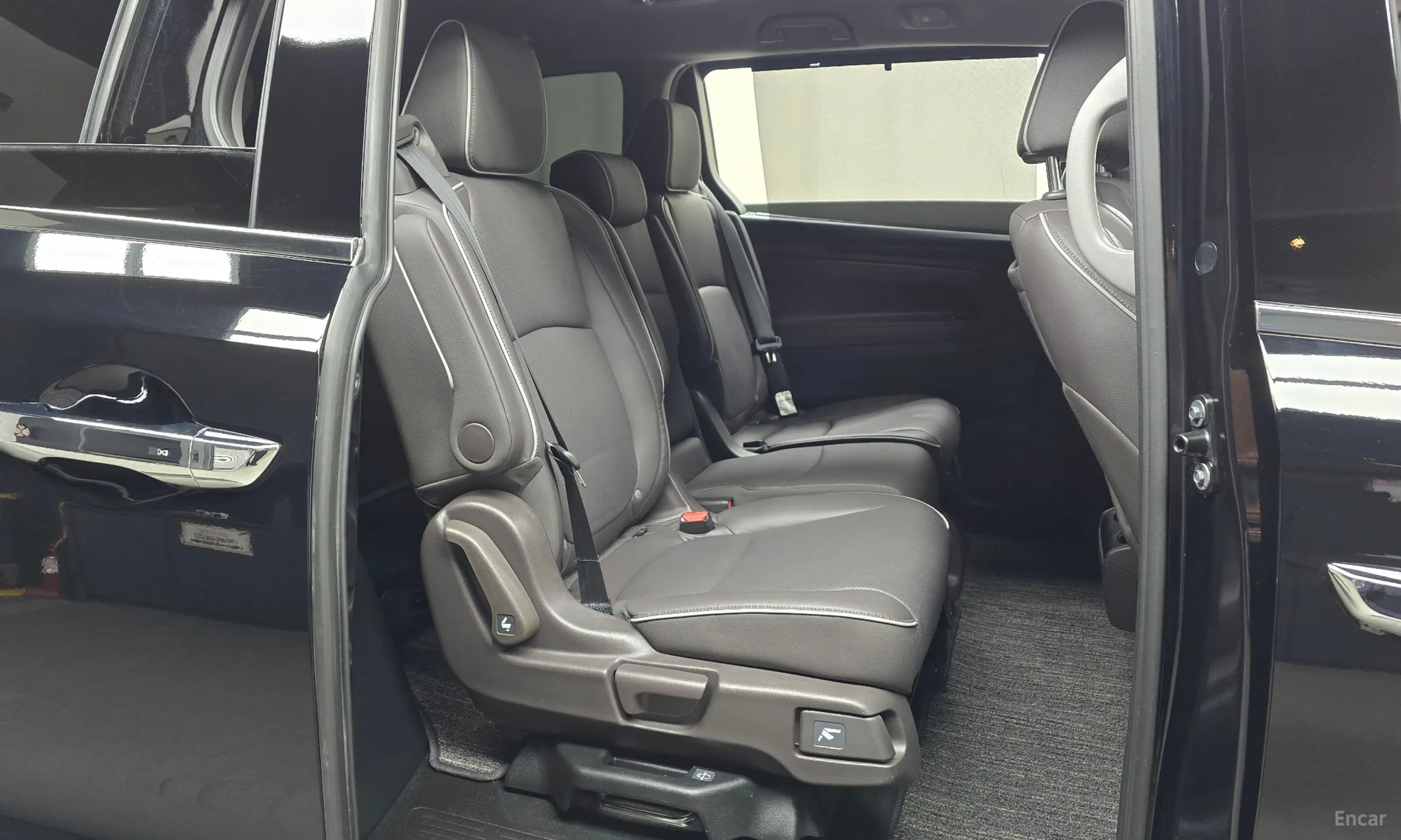 Honda Odyssey превью 12