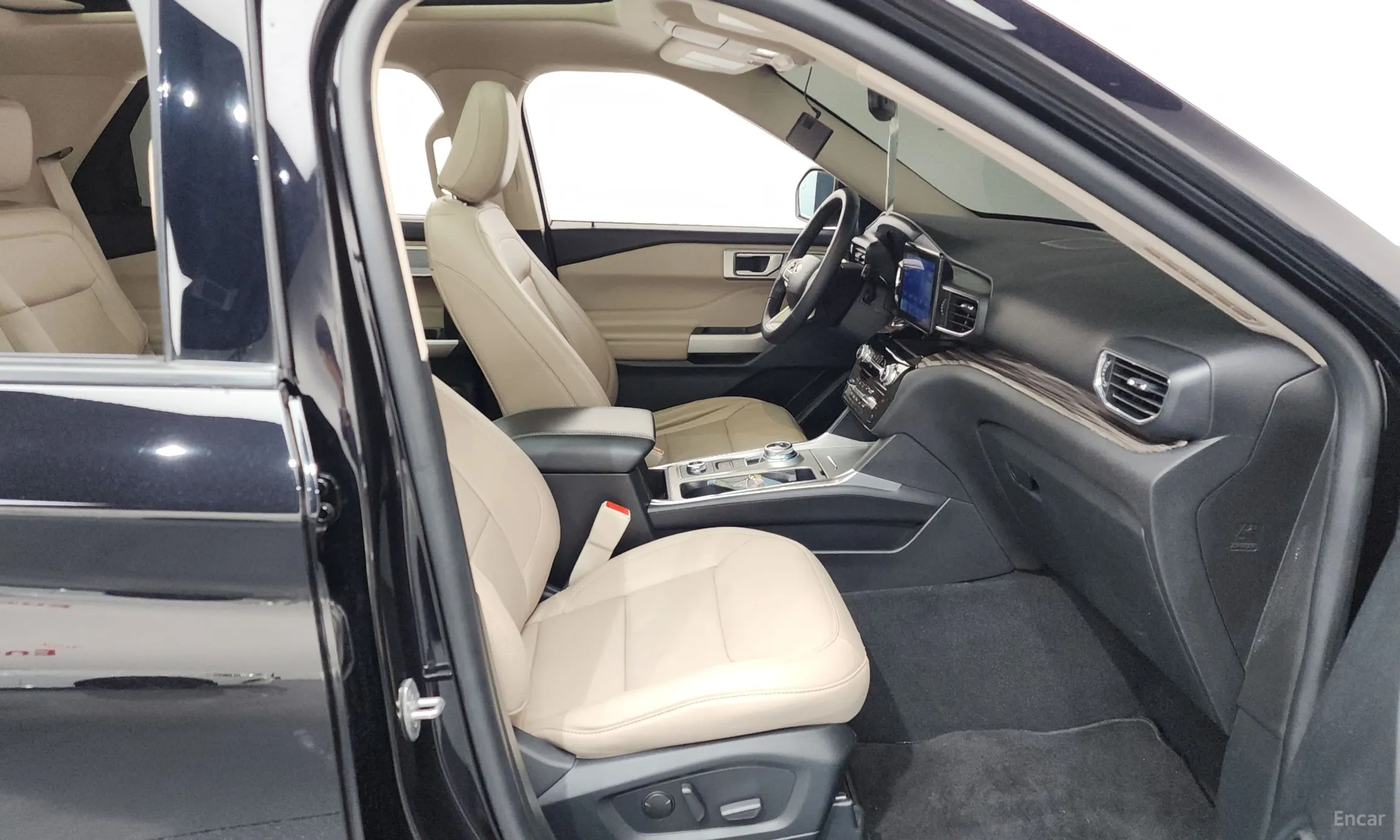 Ford Explorer 6th Generation превью 11