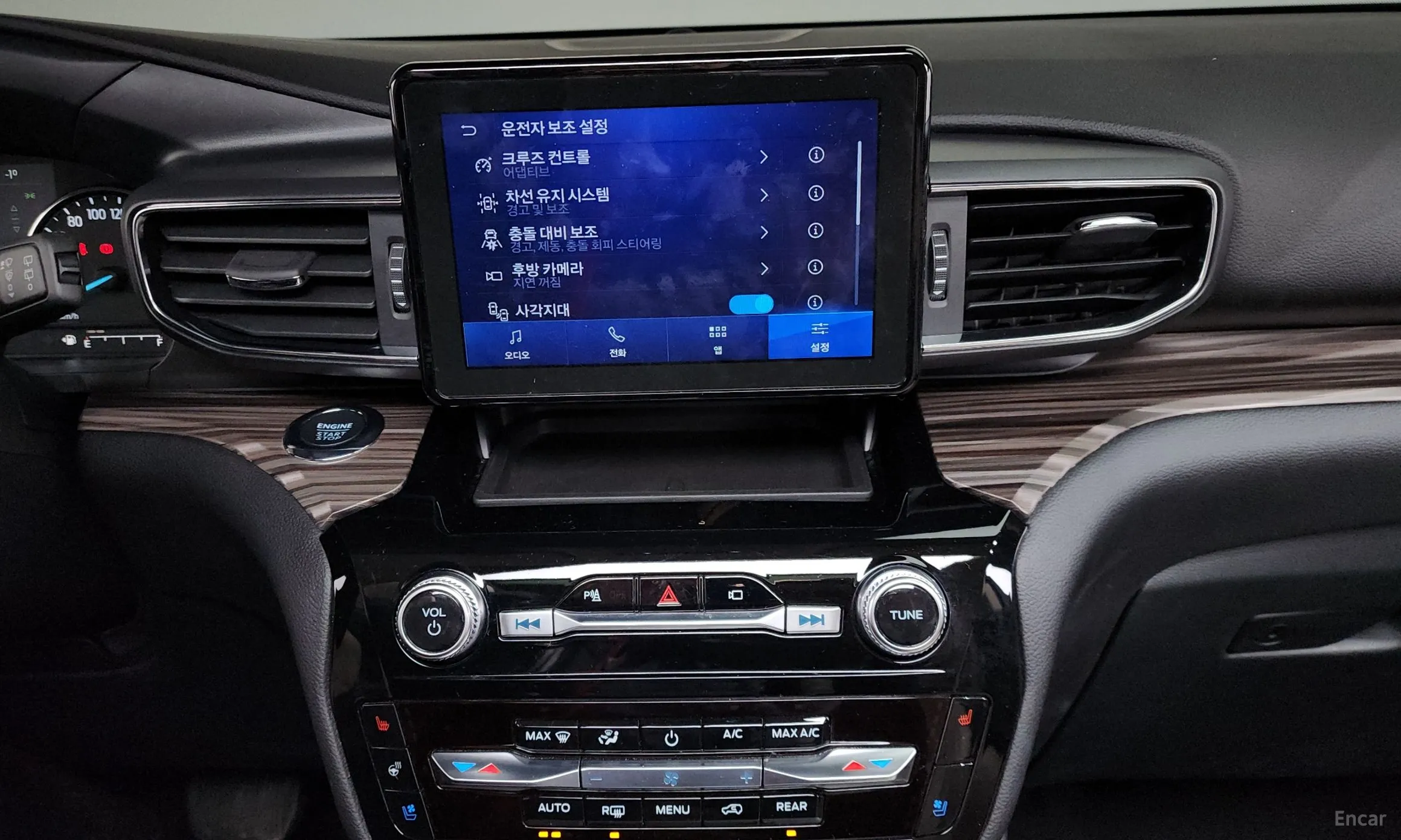 Ford Explorer 6th Generation превью 14