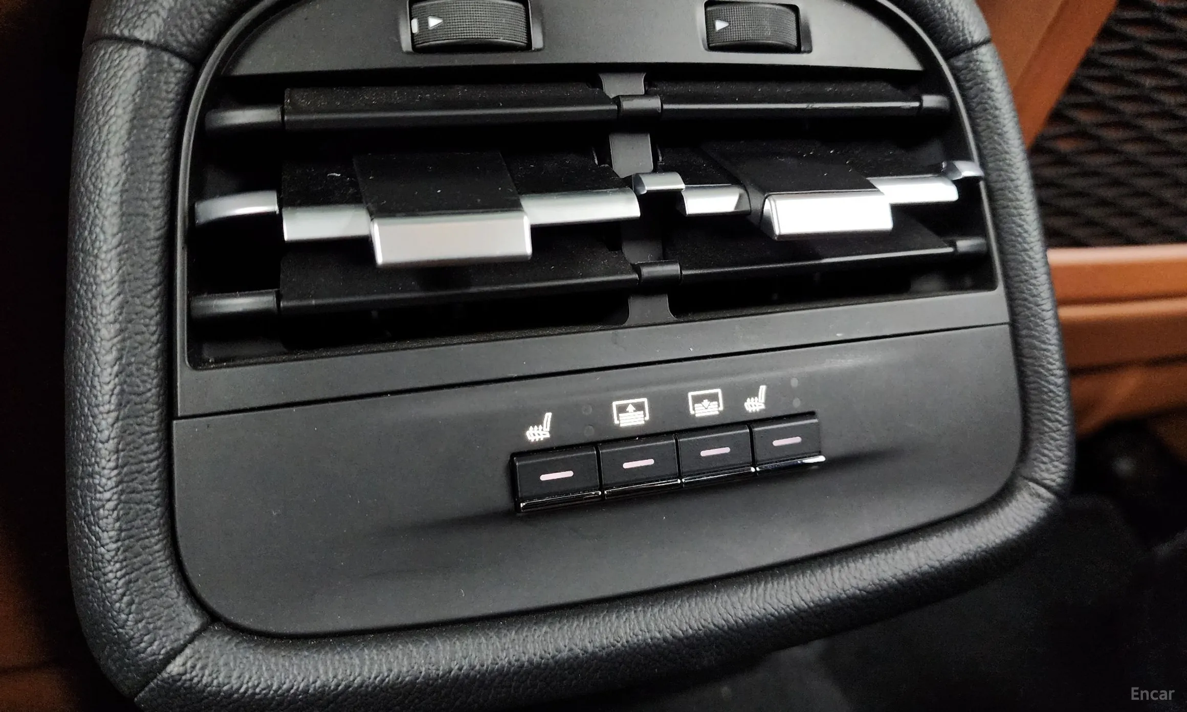 Maserati Ghibli превью 19