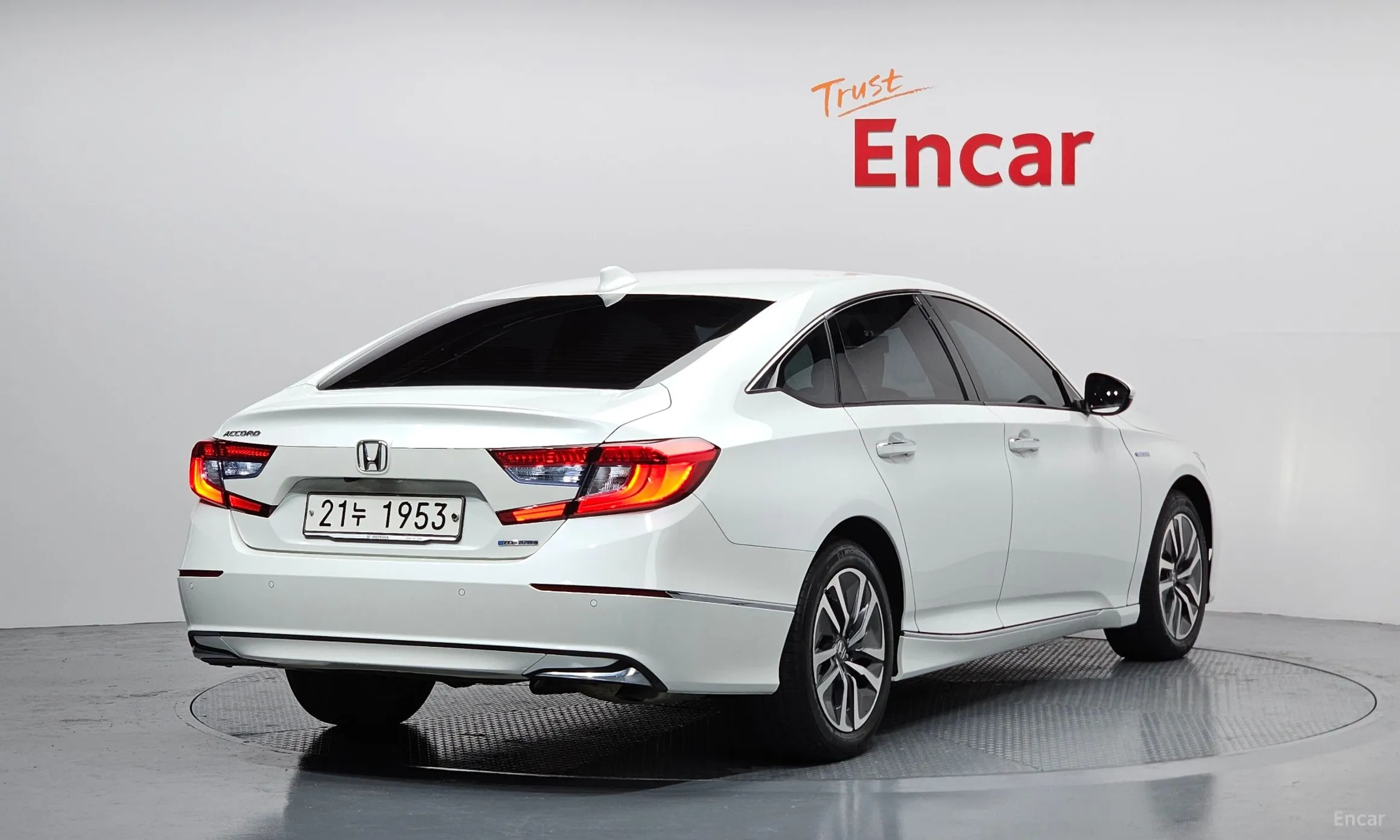 Honda Accord 10th Generation превью 2