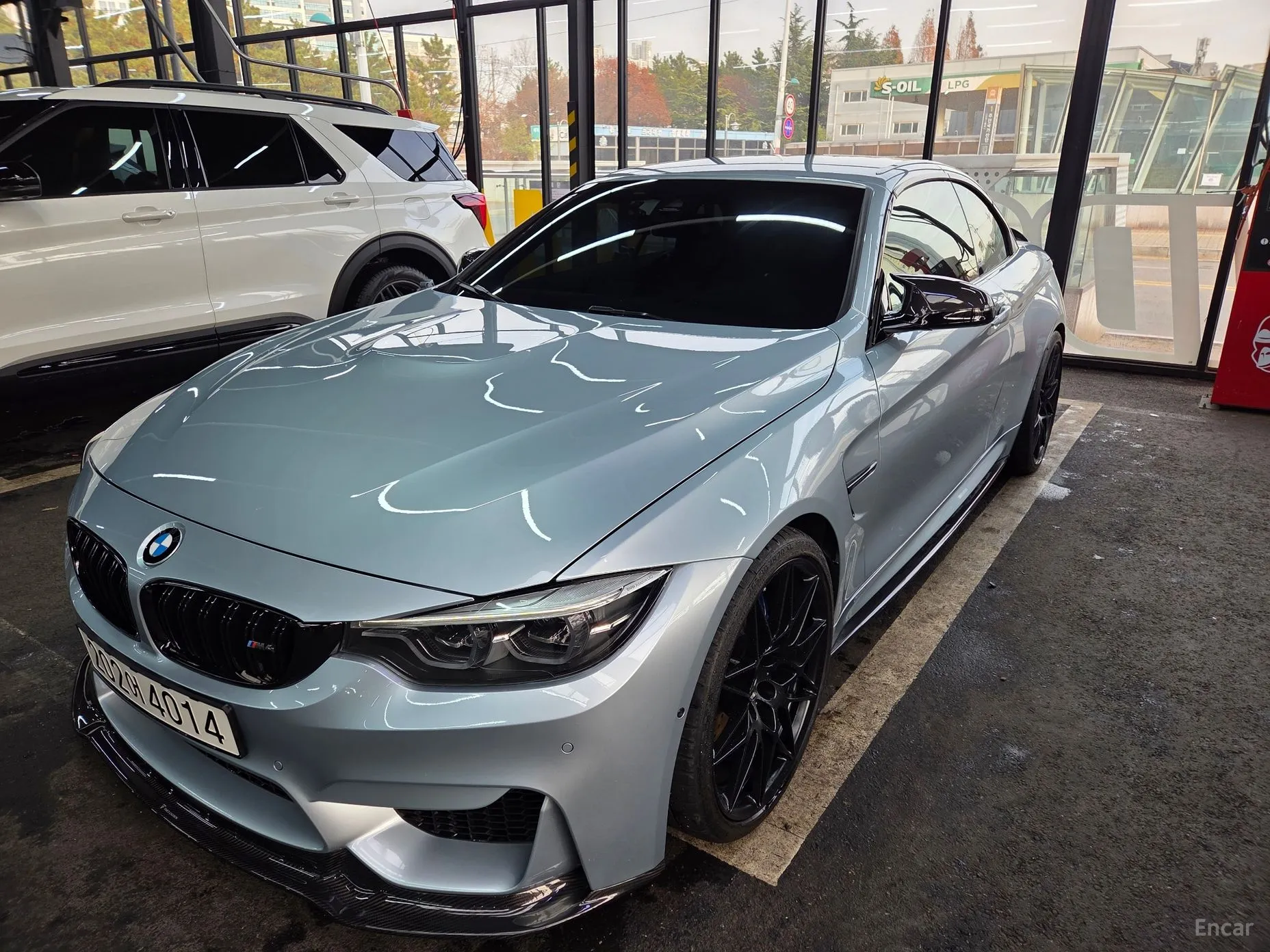 BMW M4 (F82)