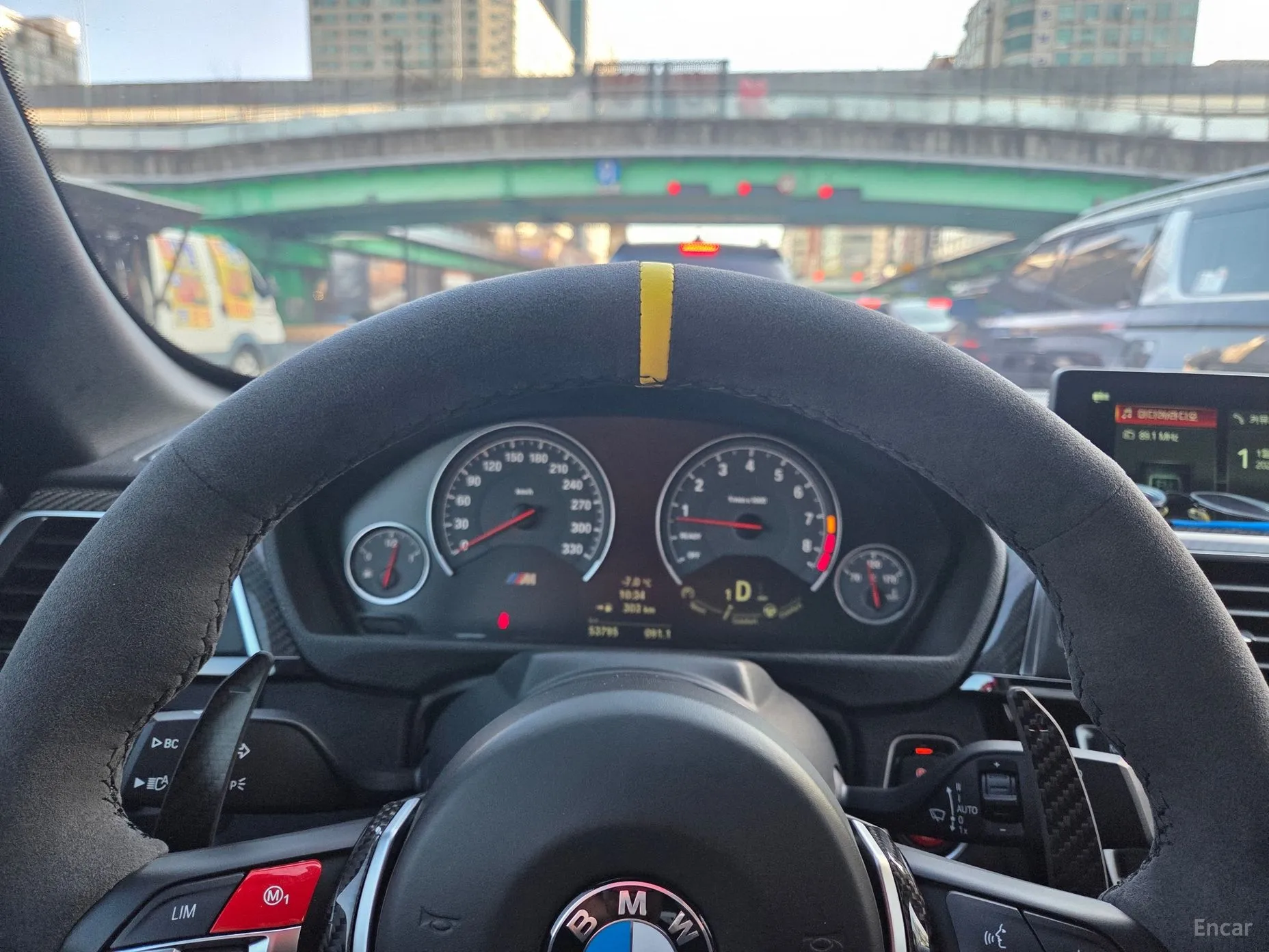 BMW M4 (F82) превью 11
