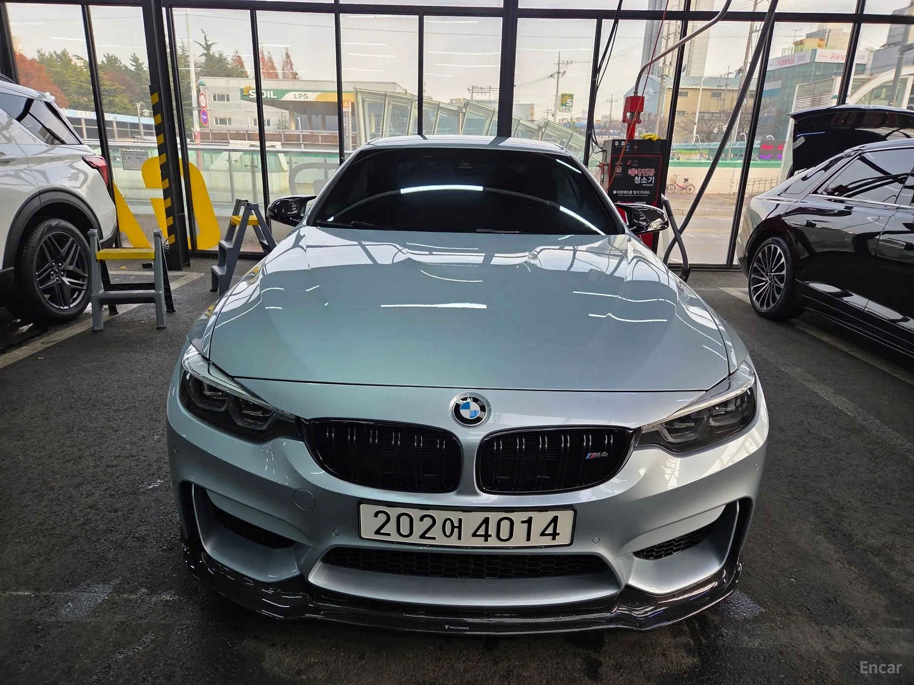 BMW M4 (F82) превью 3
