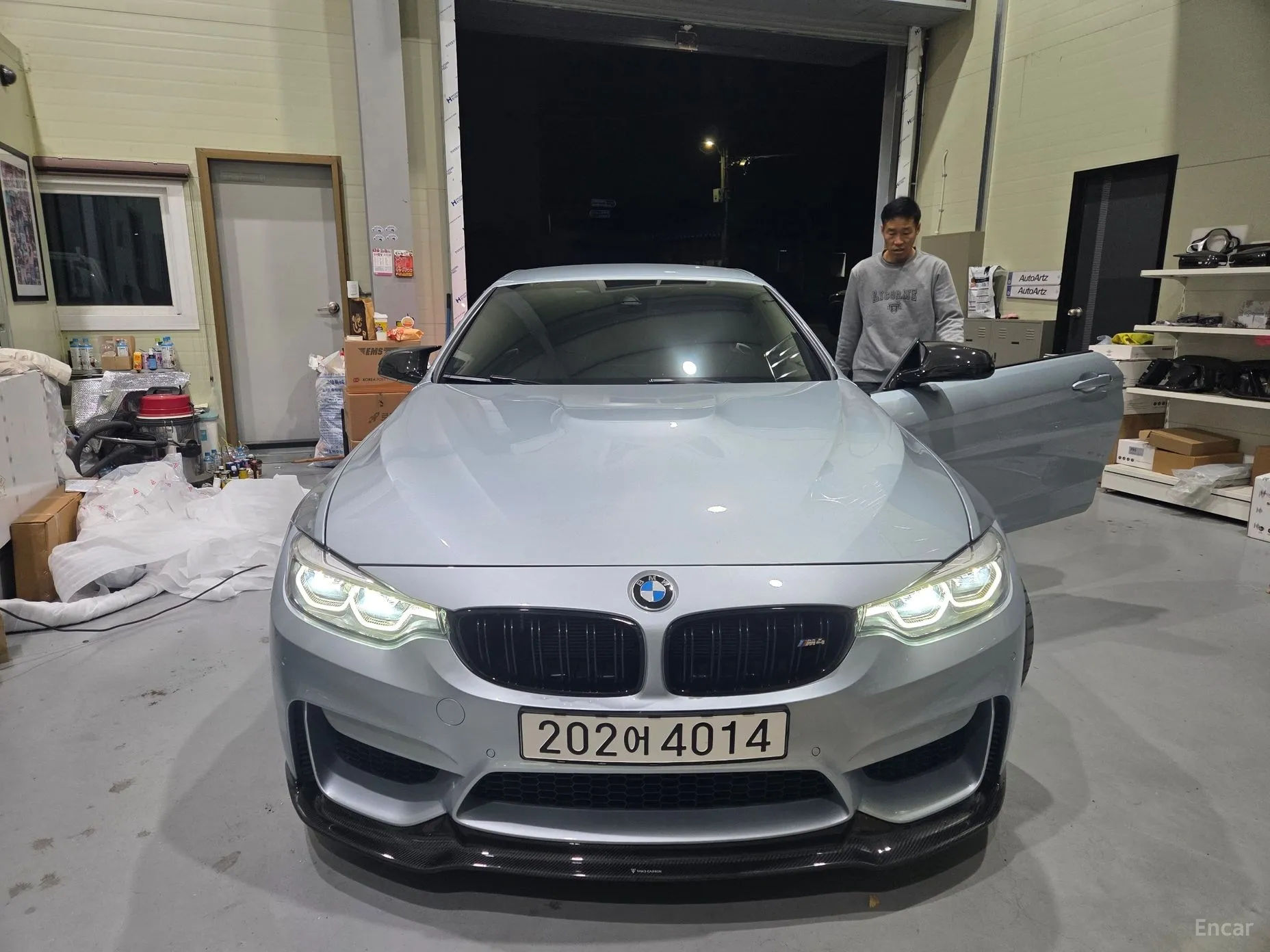 BMW M4 (F82) превью 7