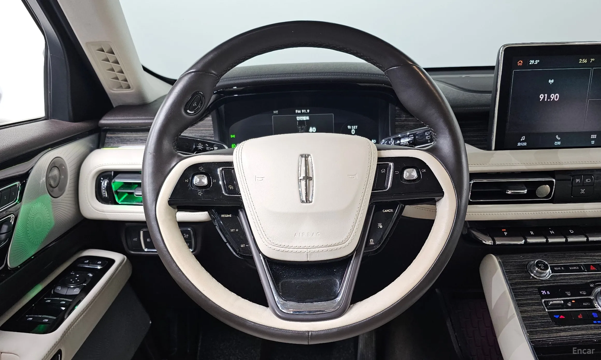Lincoln Aviator 2nd Generation превью 14