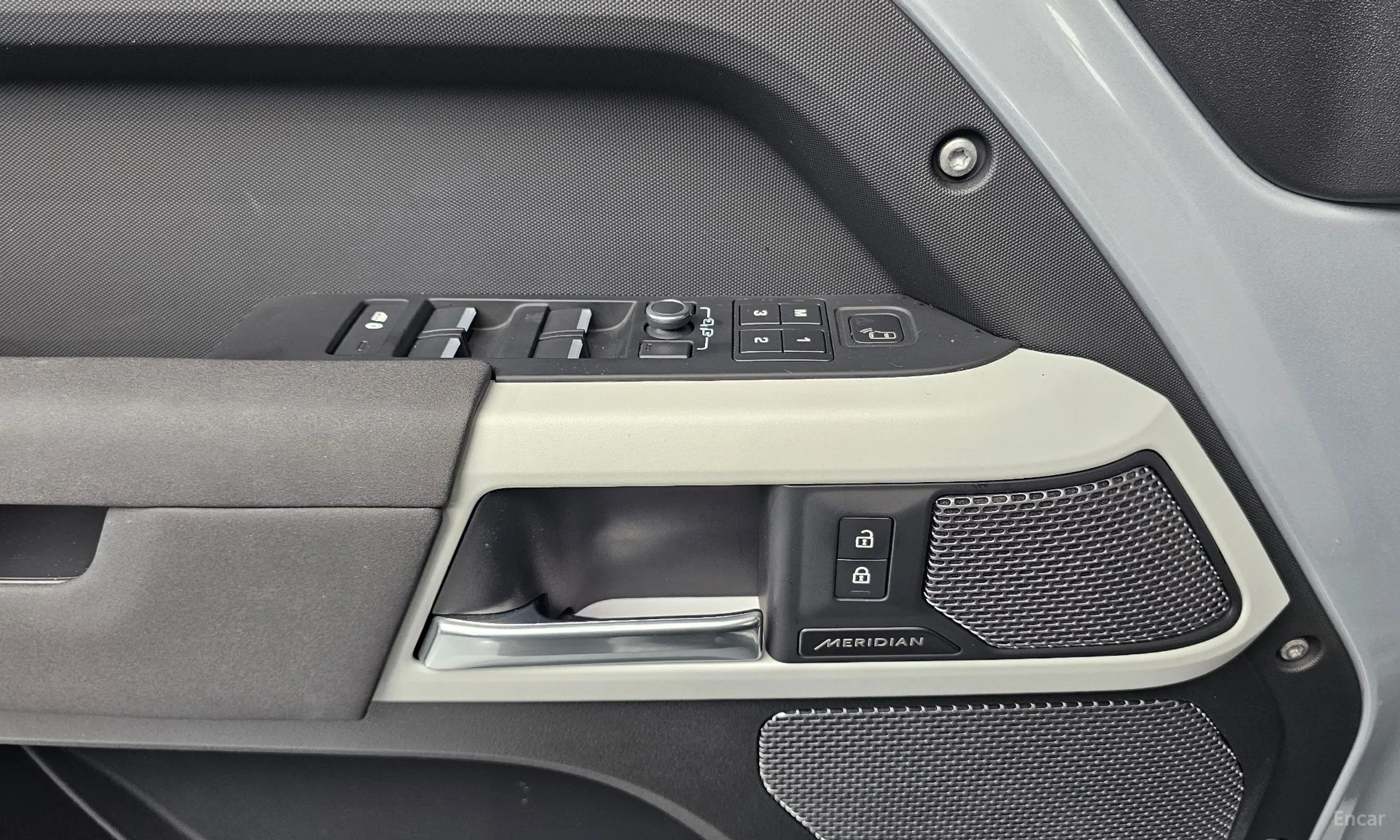 Land Rover Defender (L663) превью 14