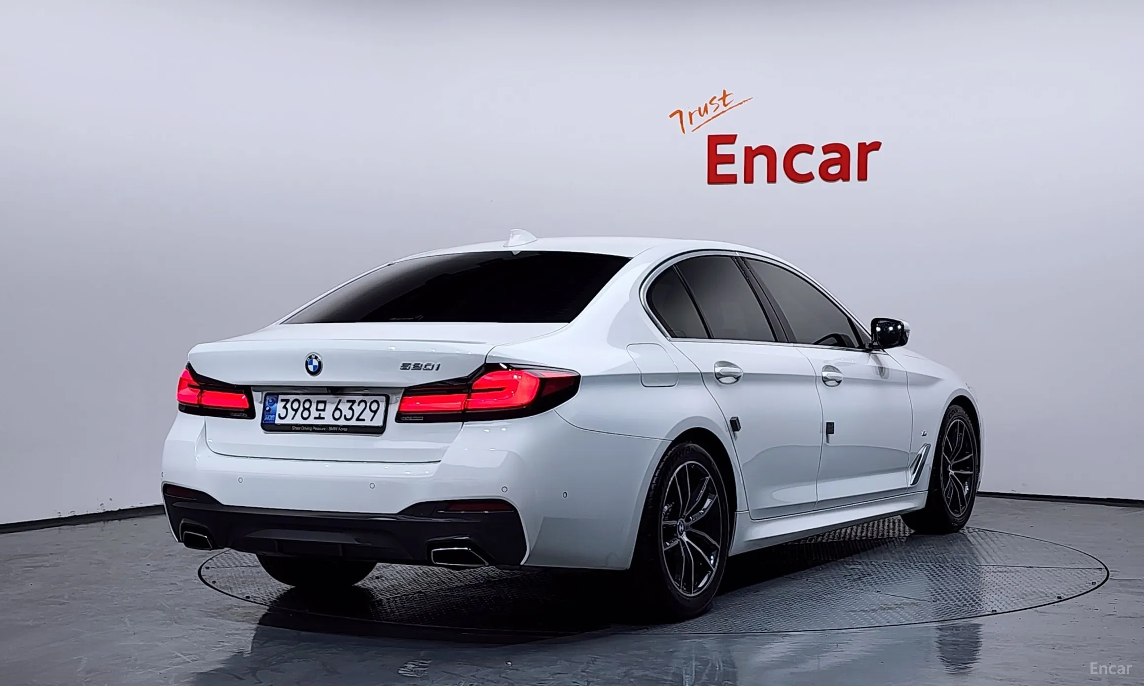 BMW 5 Series (G30)