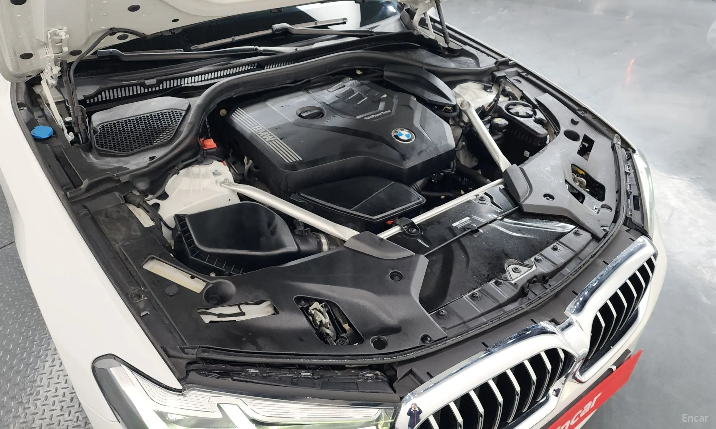 BMW 5 Series (G30) превью 6