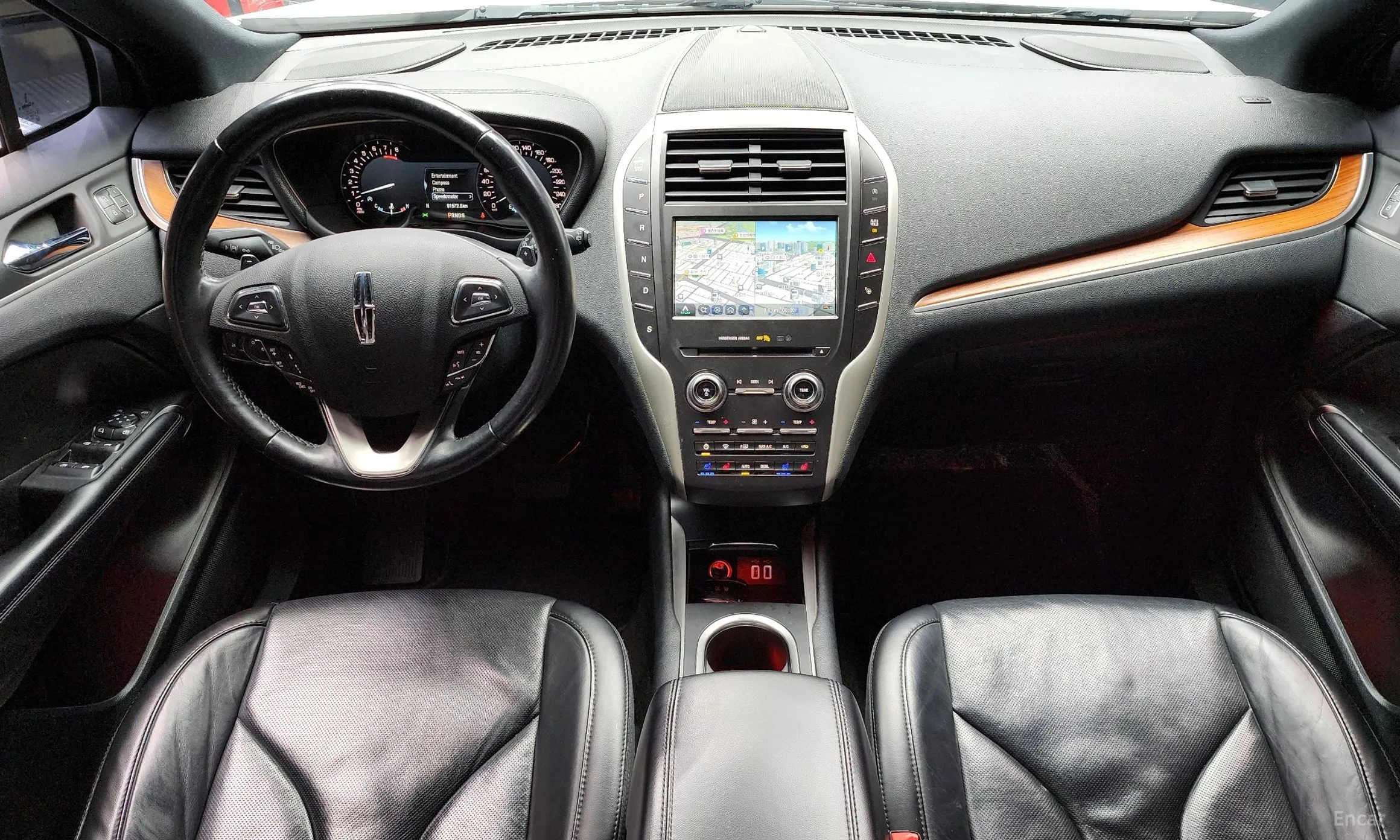Lincoln MKC превью 7