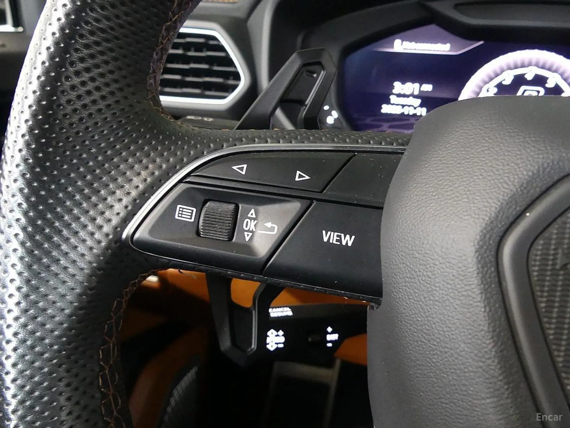 Lamborghini Urus превью 14