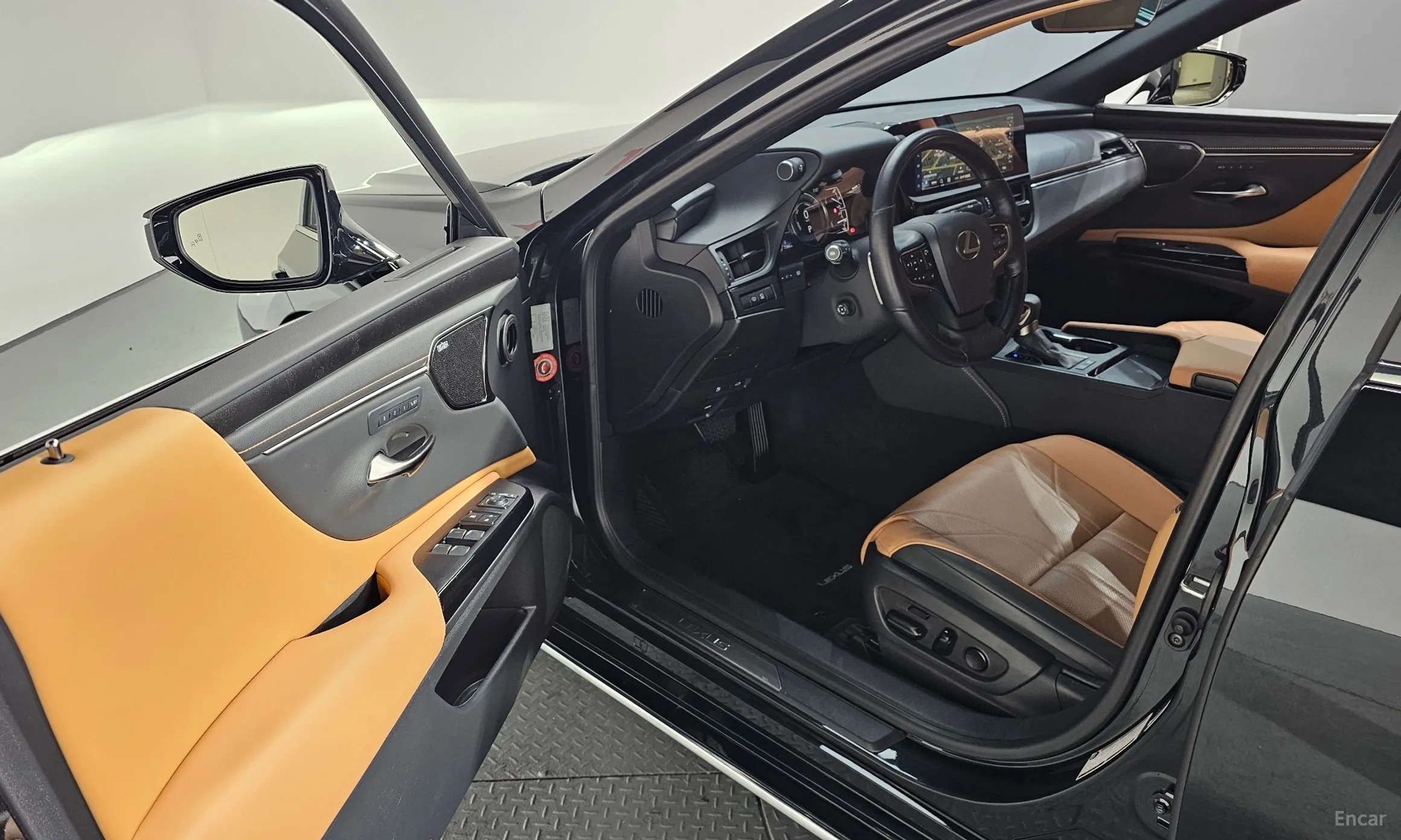 Lexus ES300h 7th Generation превью 11