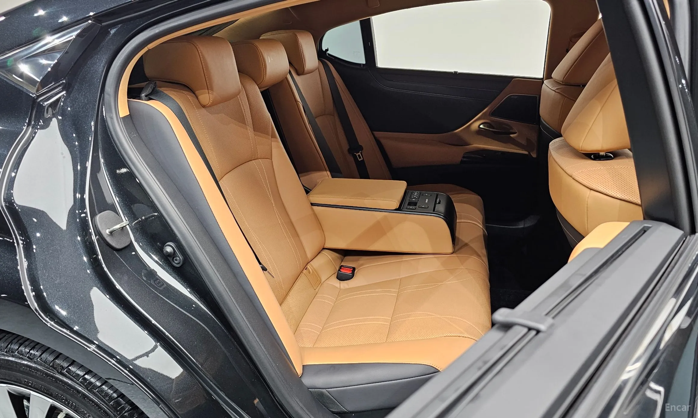 Lexus ES300h 7th Generation превью 12