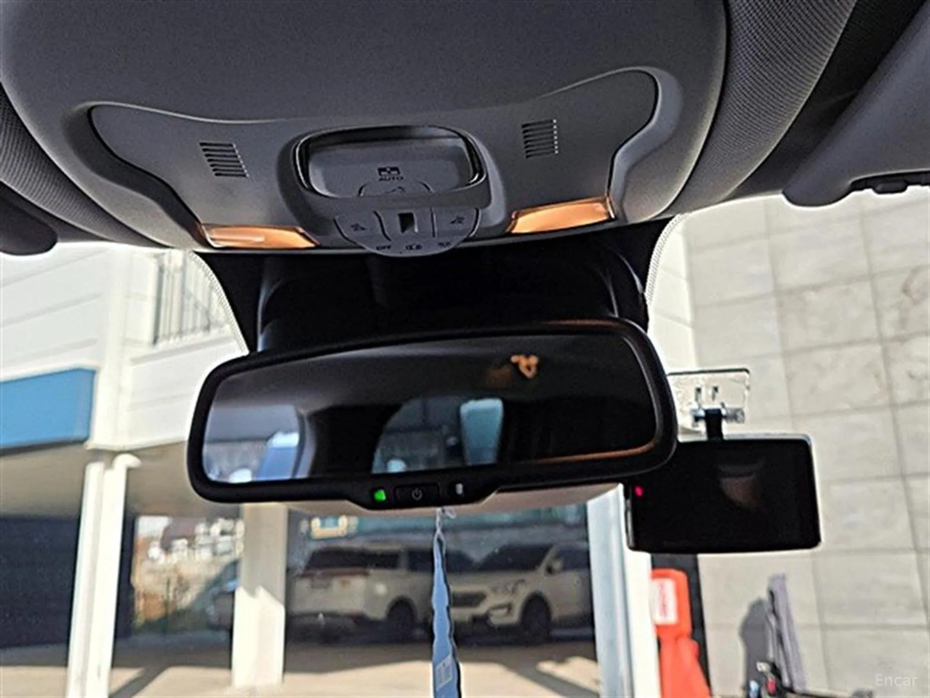 Jeep Renegade превью 14